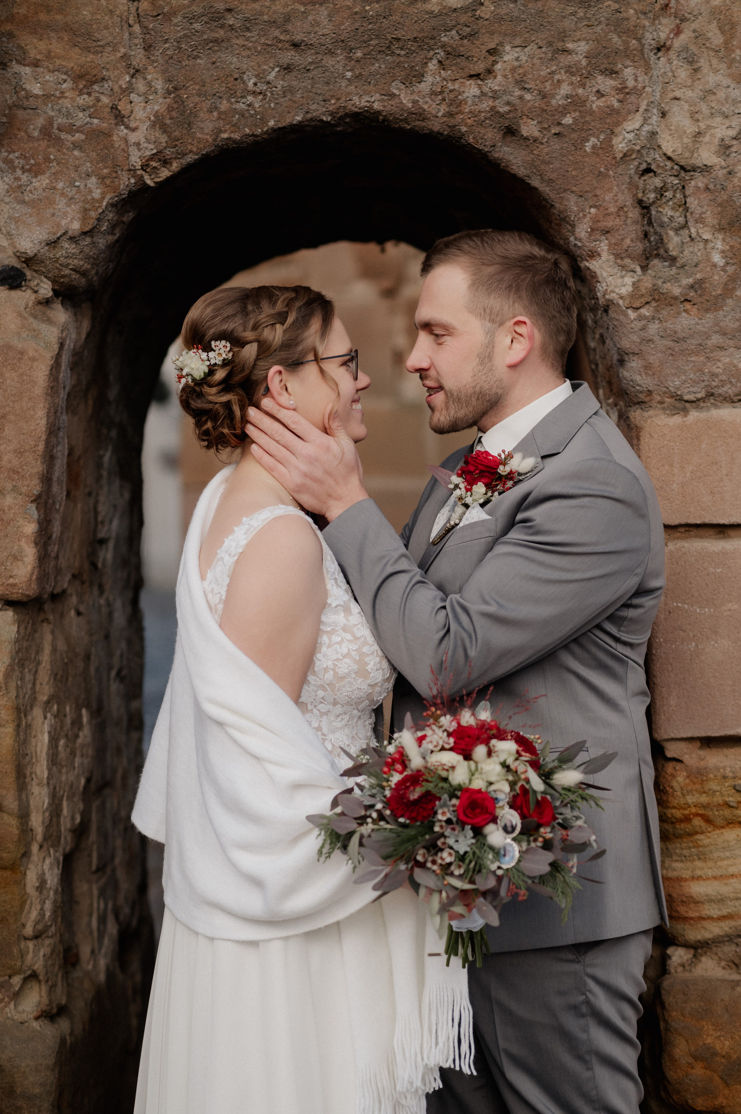 CIVIL WEDDING IN WOLFRAMS-ESCHENBACH. Photographer in Nuremberg Irina Mehnert from Ansbach
