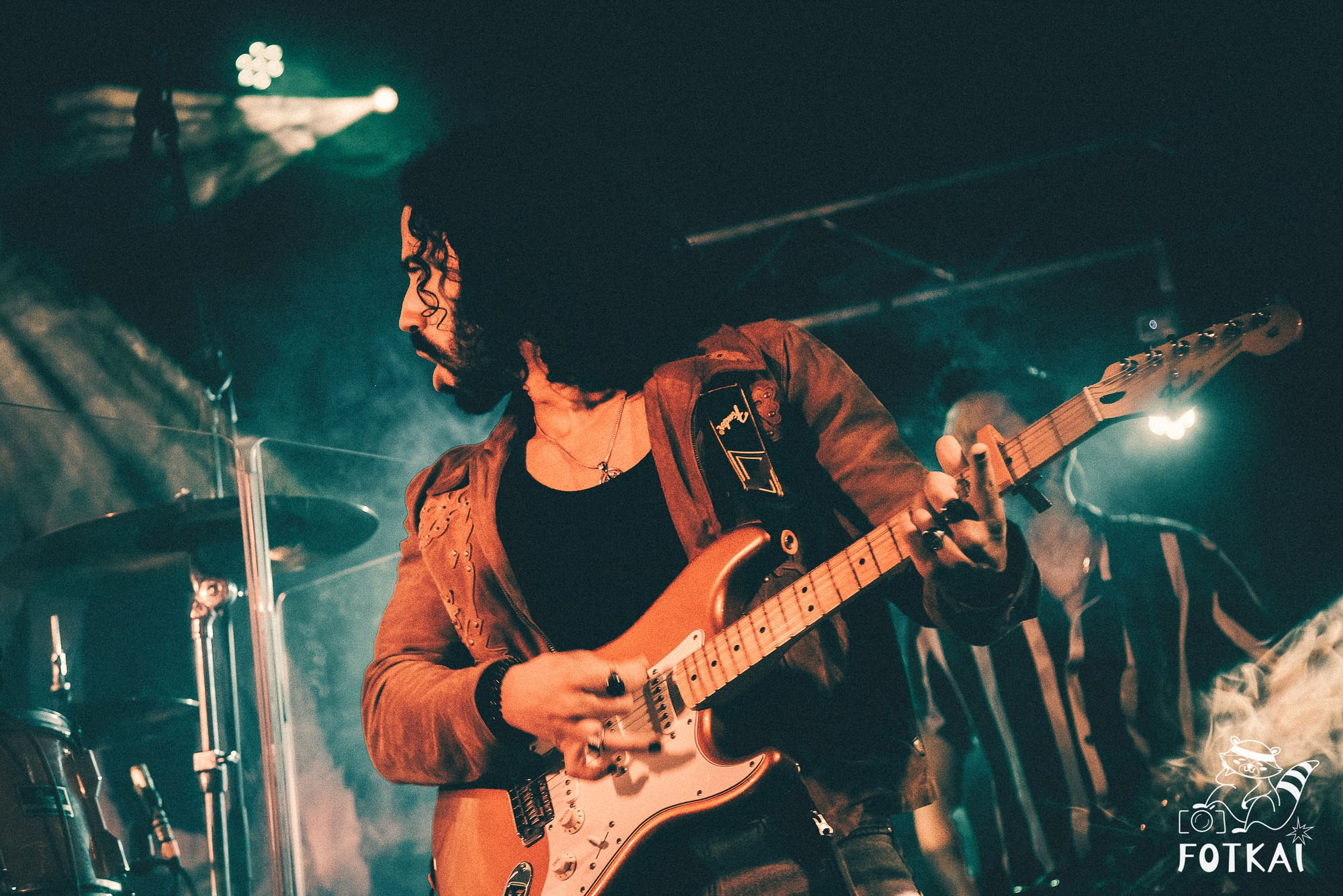 DENISDENIS — reportaje fotográfico del concierto en la Sala Marearock (Alicante) | FOTKAI