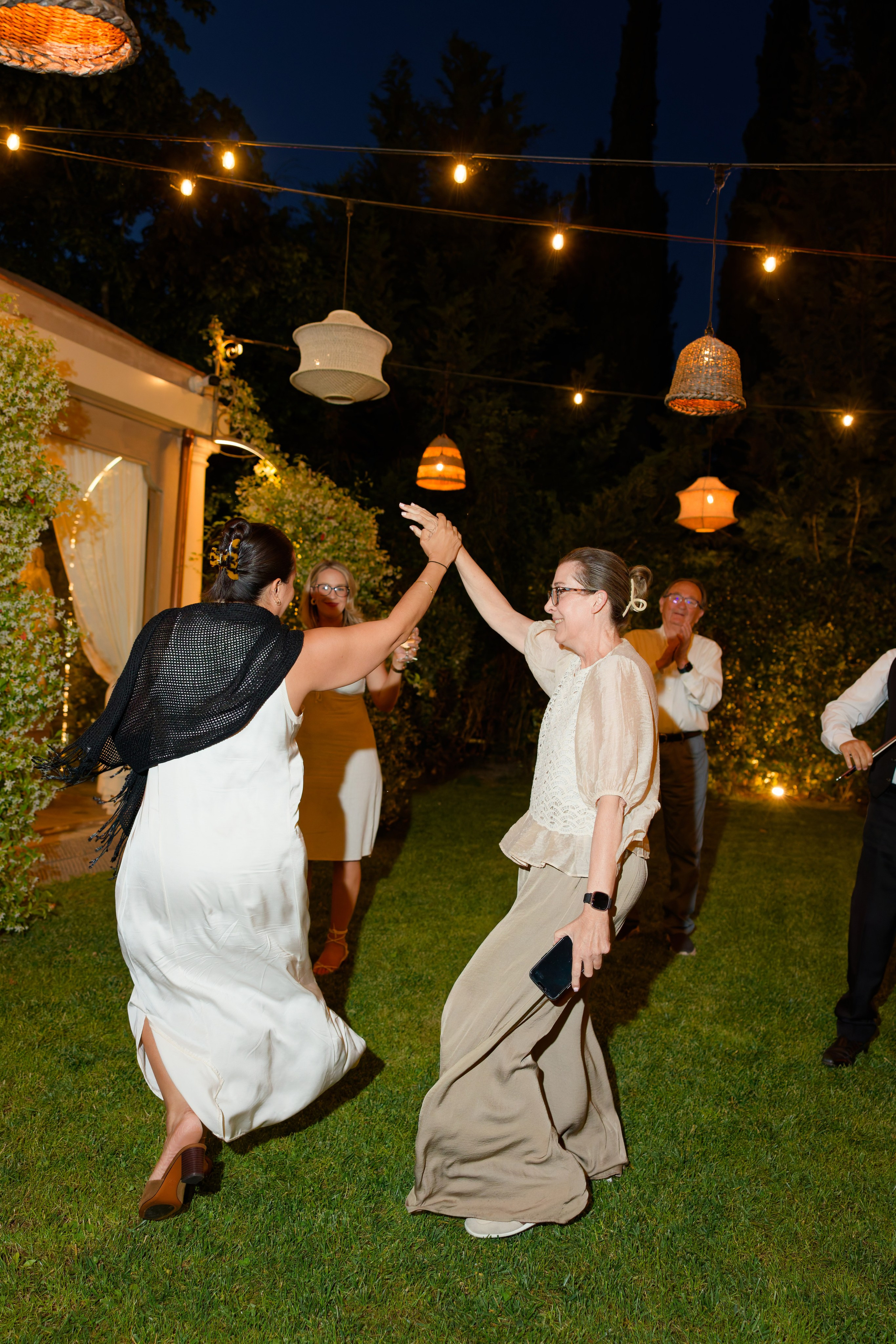 Pizza Party at Tenuta Massini, Florence, Italy. Destination Wedding Photographer — Nikita Burtsev