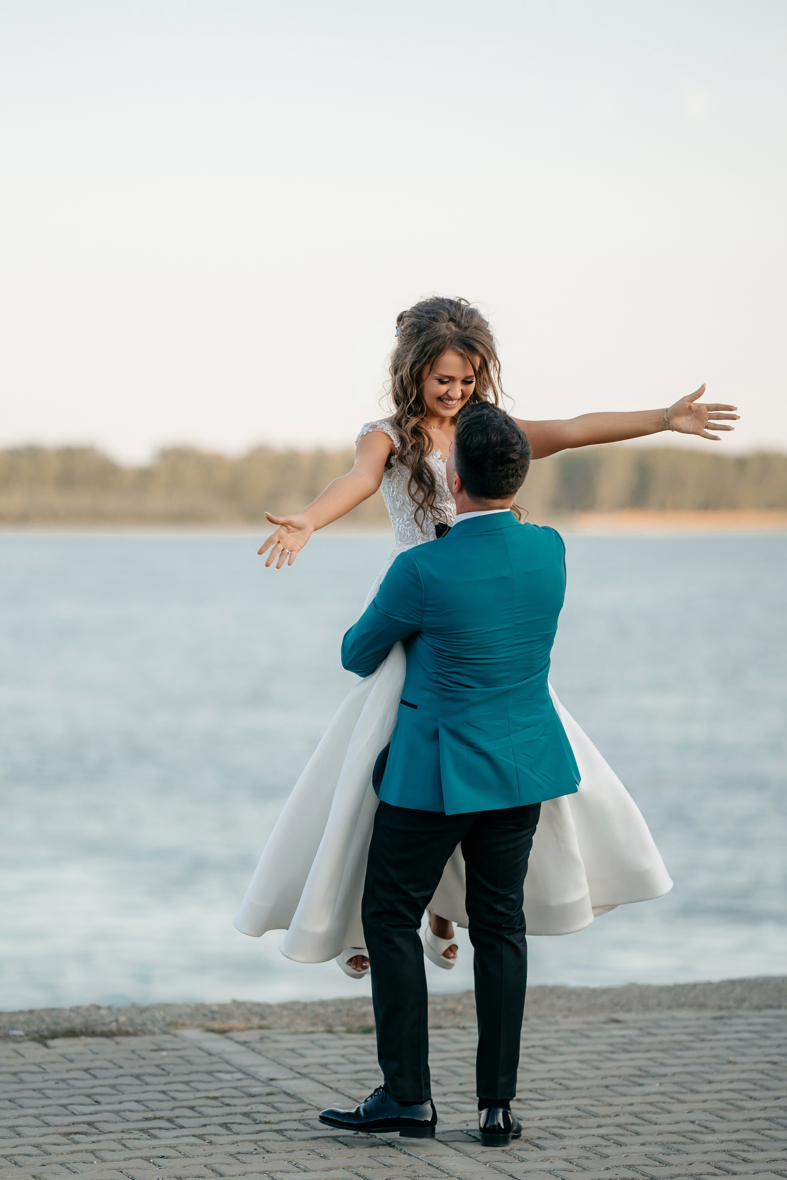 Diana & Daniel. Raw Studio. Fotograful tau de nunta!