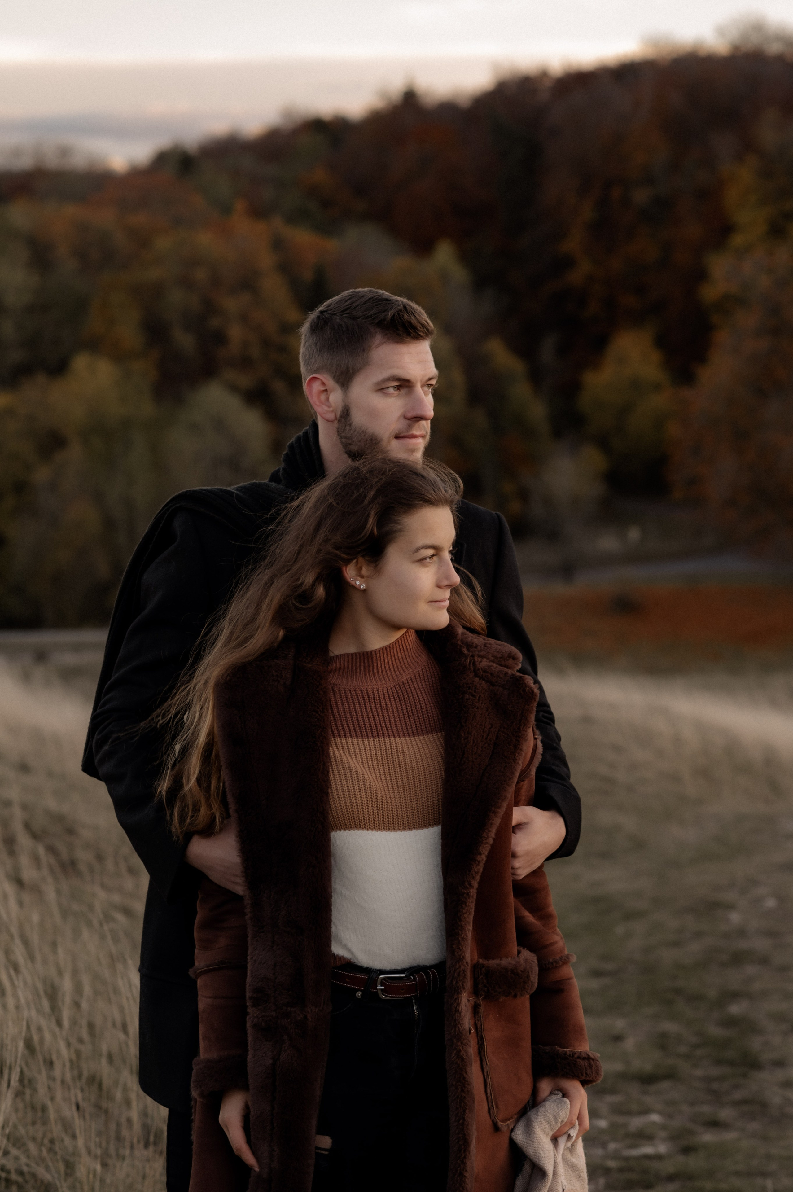 Wenn der Wind flüstert | Paarshooting am Gelben Berg. Photographer in Nuremberg Irina Mehnert from Ansbach