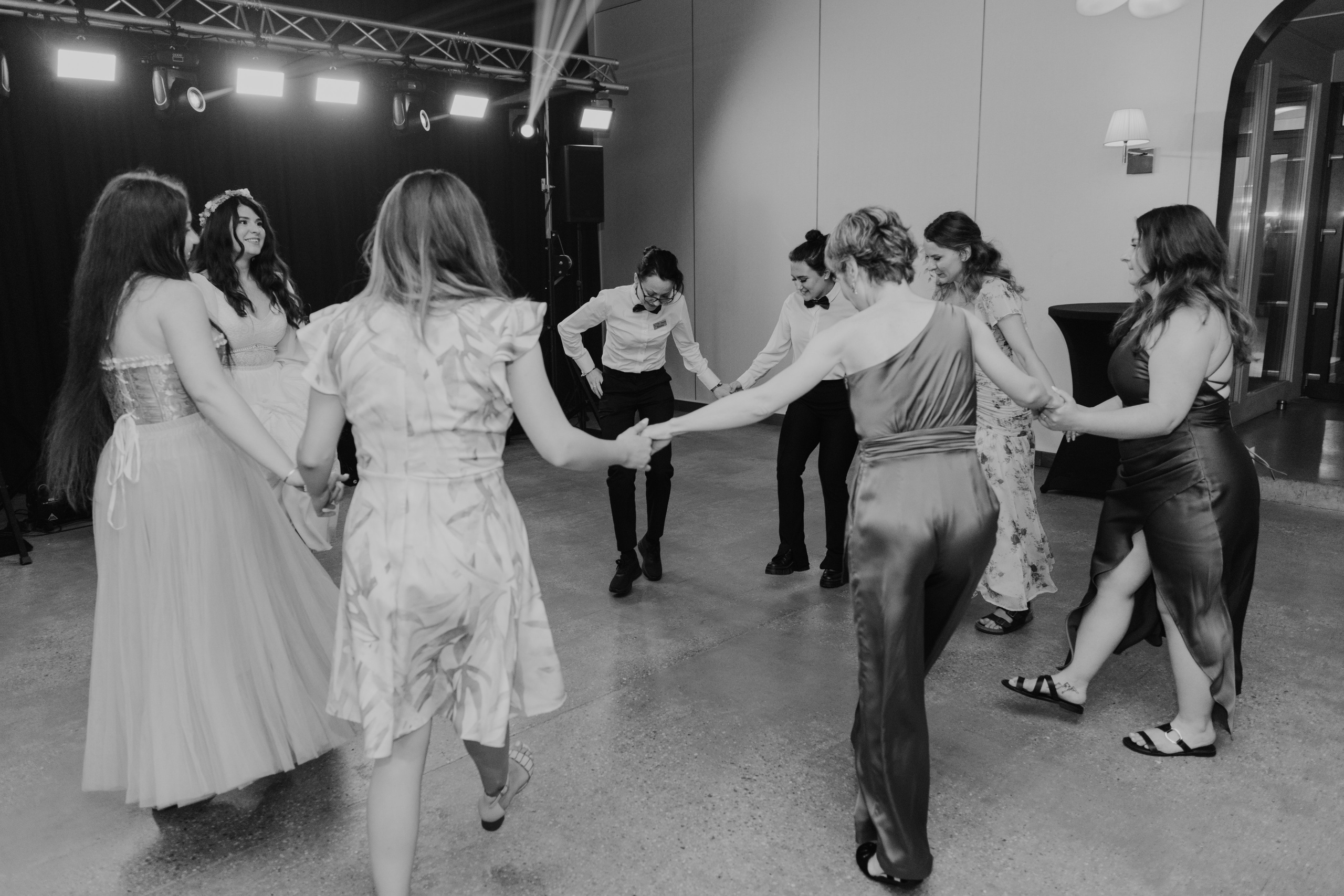 Flori & Cosmin. Main