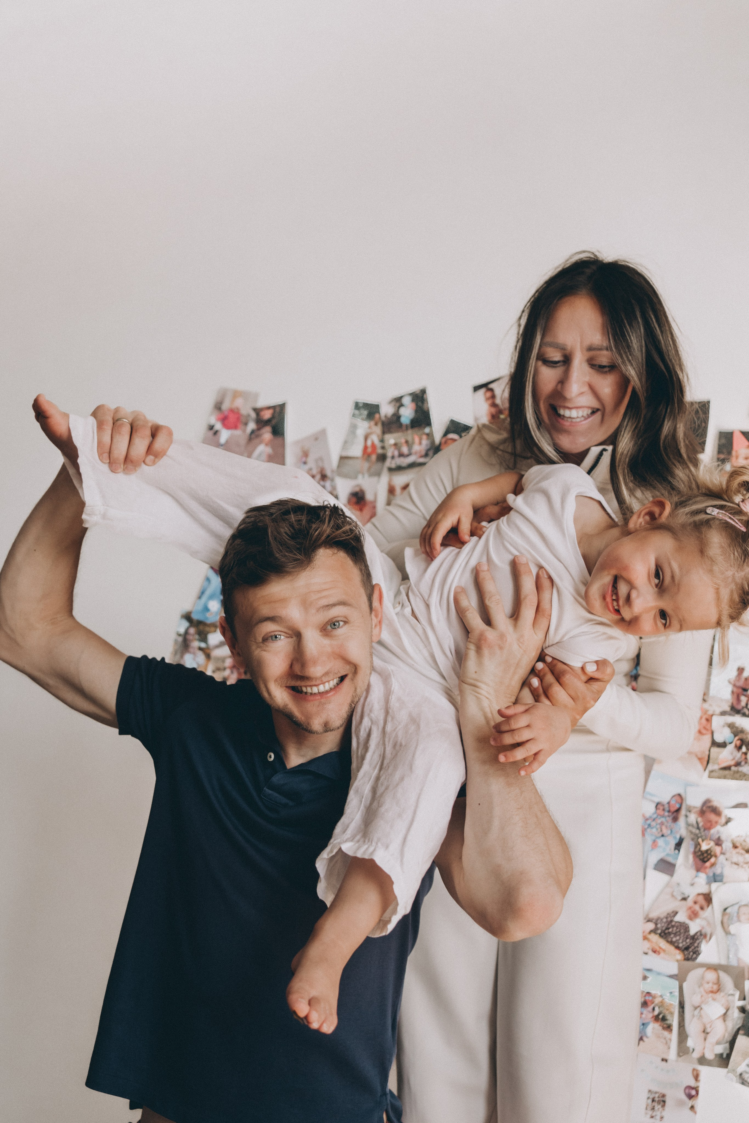 Adri 3rd Bday. Family photographer in Helsinki, Victoria Guadagno