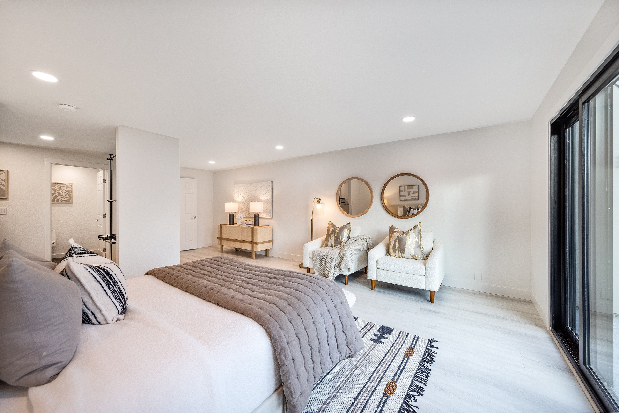 Real Estate Photos. Joanna Jin Photography