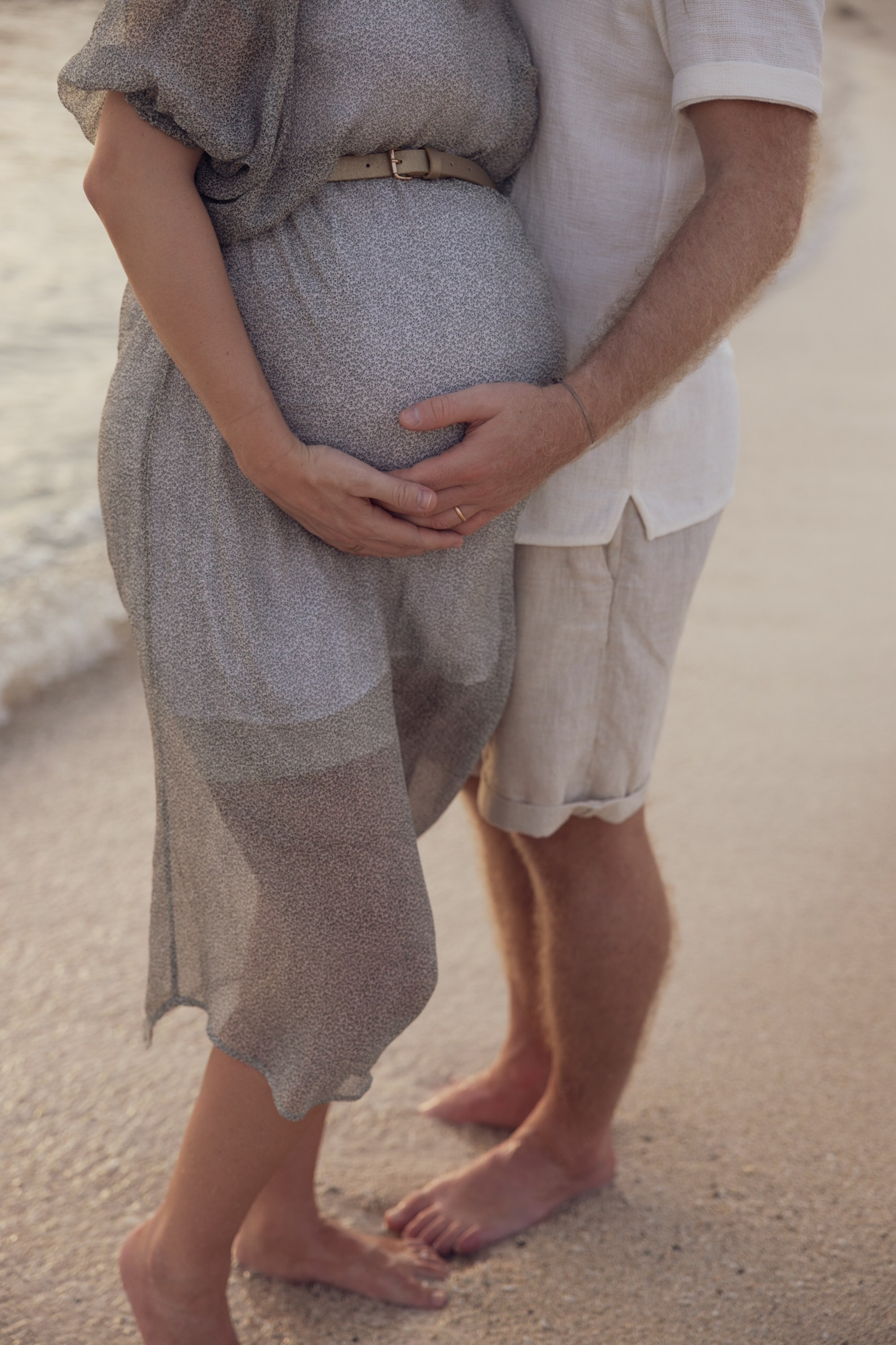 Maternity Session — Beach. Family Photographer in Dubai