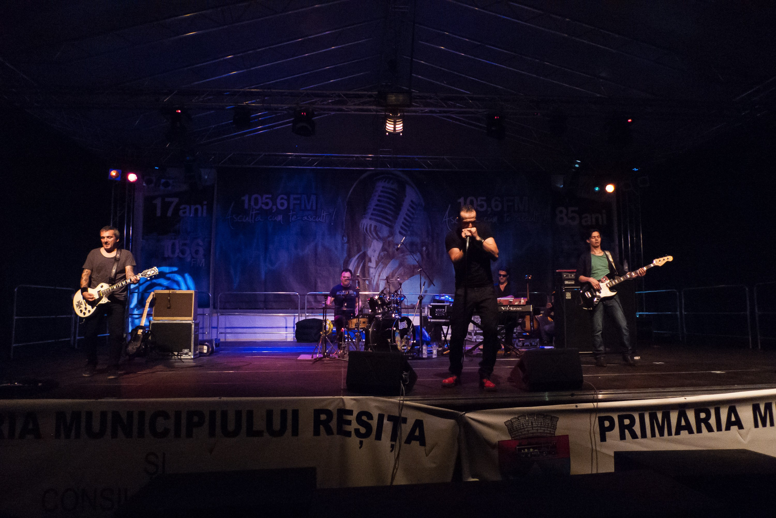 Direcția 5 în concert la Reșița, 2013. Pagina principală