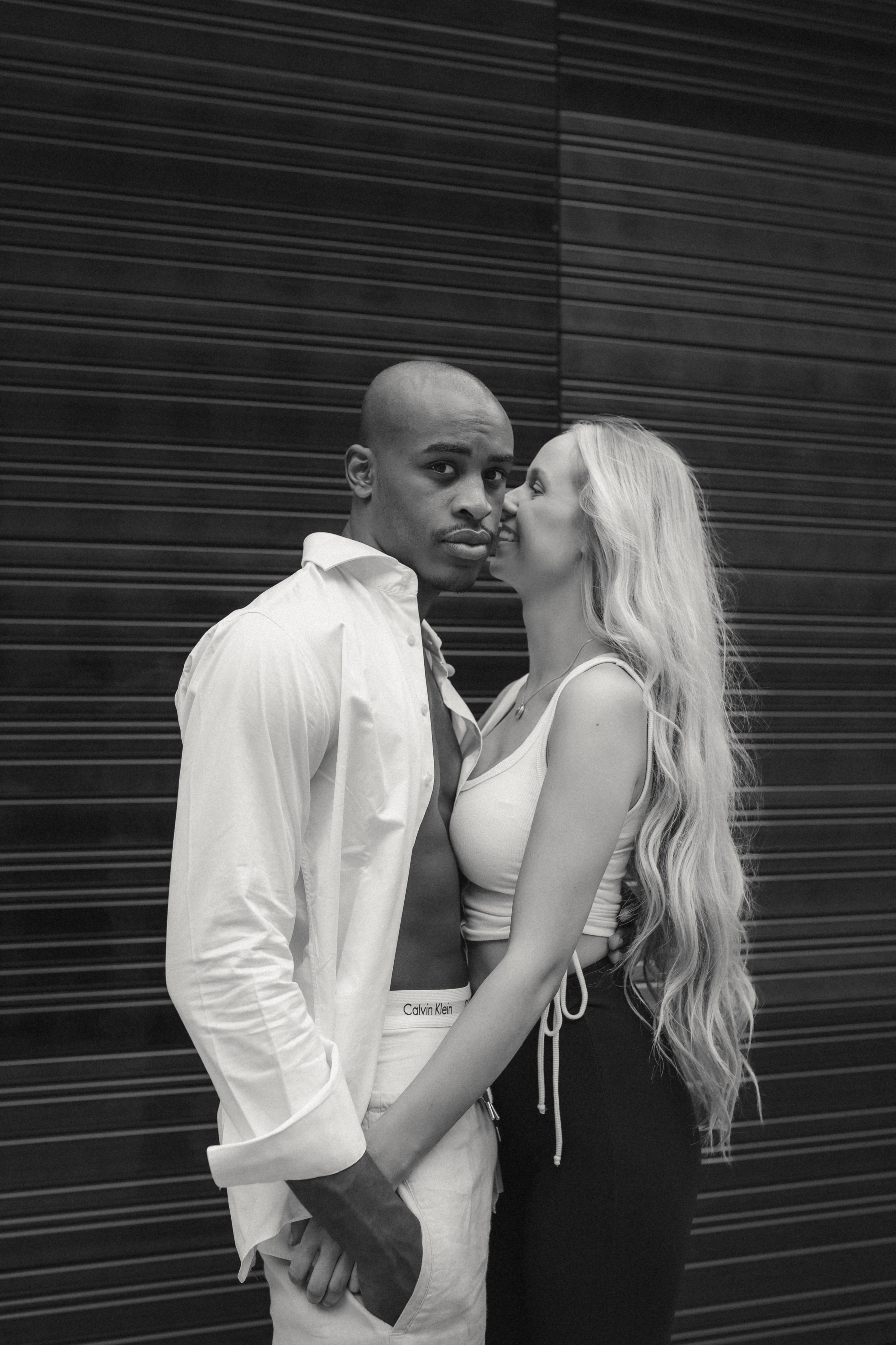 Lovestory in Münster. Schwarz-weiß Fotografie in Münster. Fotografin Viktoria Roschen