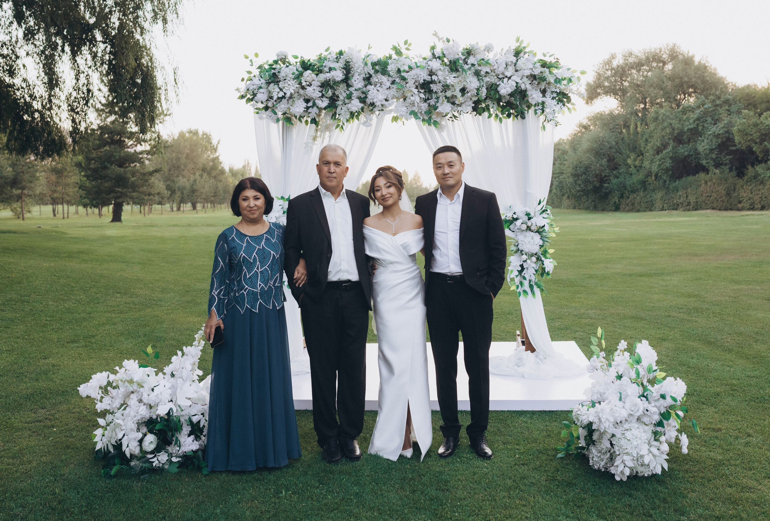 Мадина@Женя. Валерия Вартанова. Фотограф