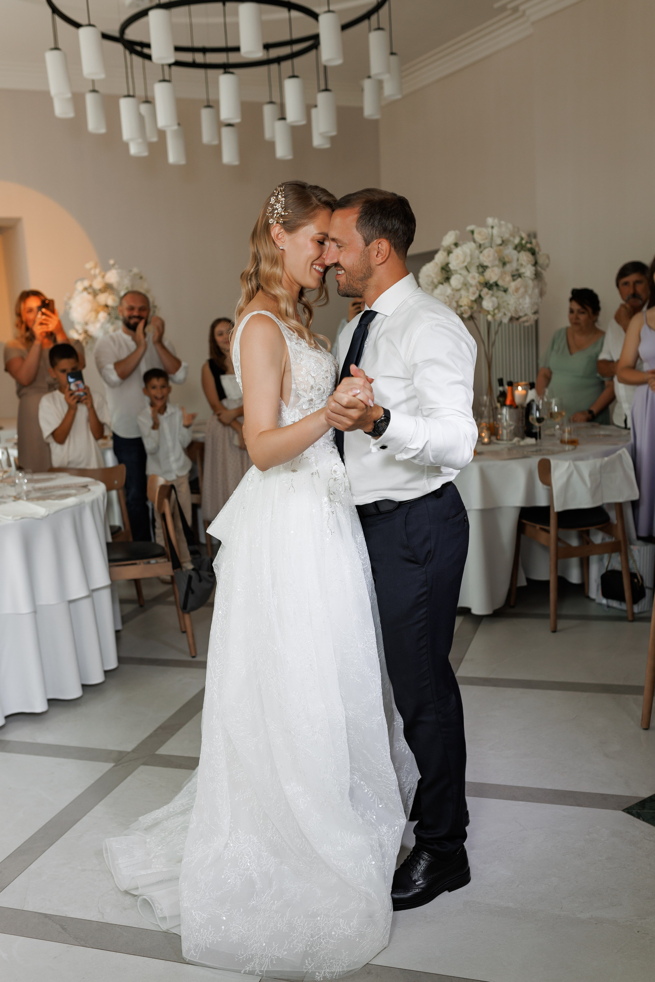 Valeria & Vitaliy. Ziyad Restaurant. 2024. Fotograf ślubny i rodzinny w Krakowie Yana Klymova