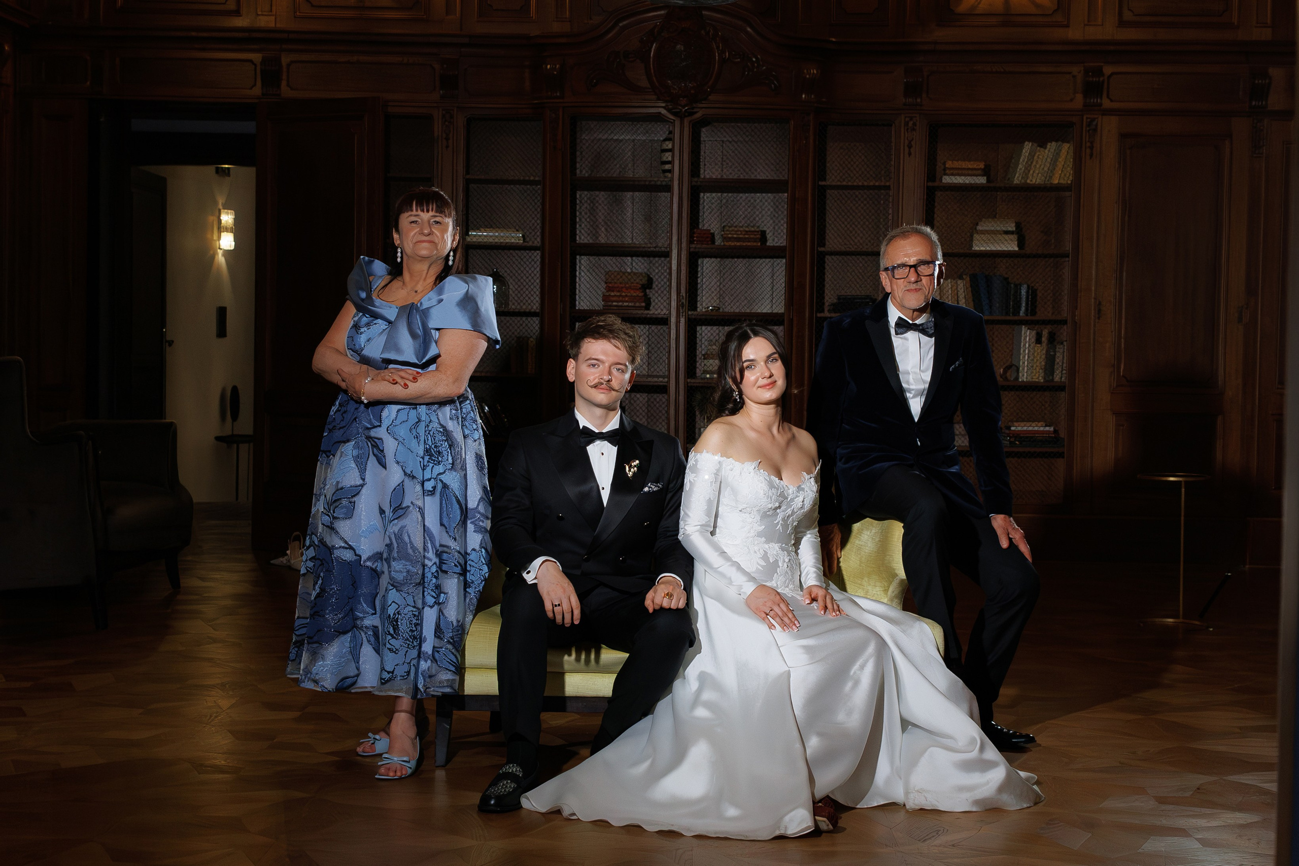 Wiktoria & Kacper. Pałac Goetz. Fotograf ślubny i rodzinny w Krakowie Yana Klymova