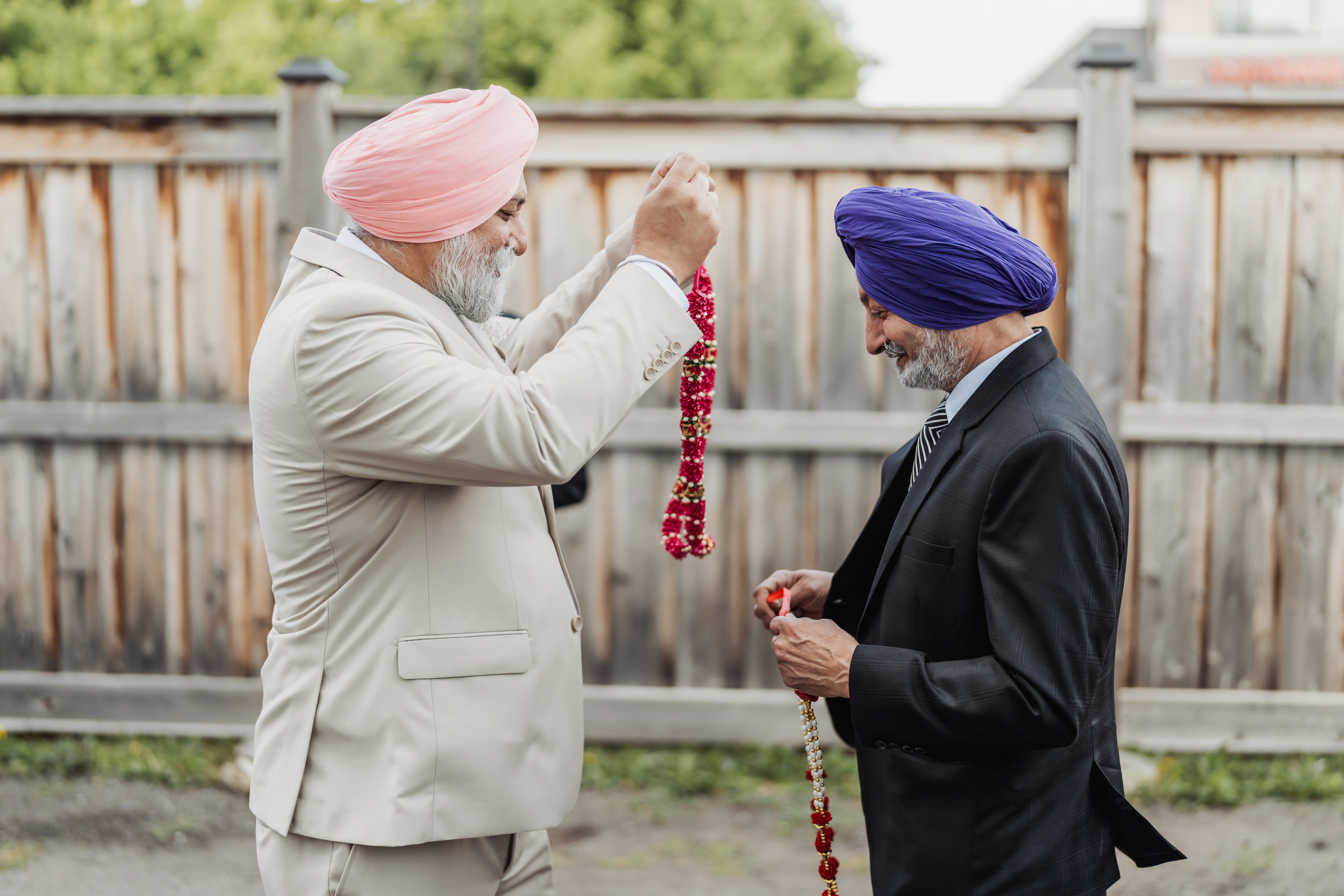 Gagan & Jasmeen. Wedding Photographer & Cinematographer studios