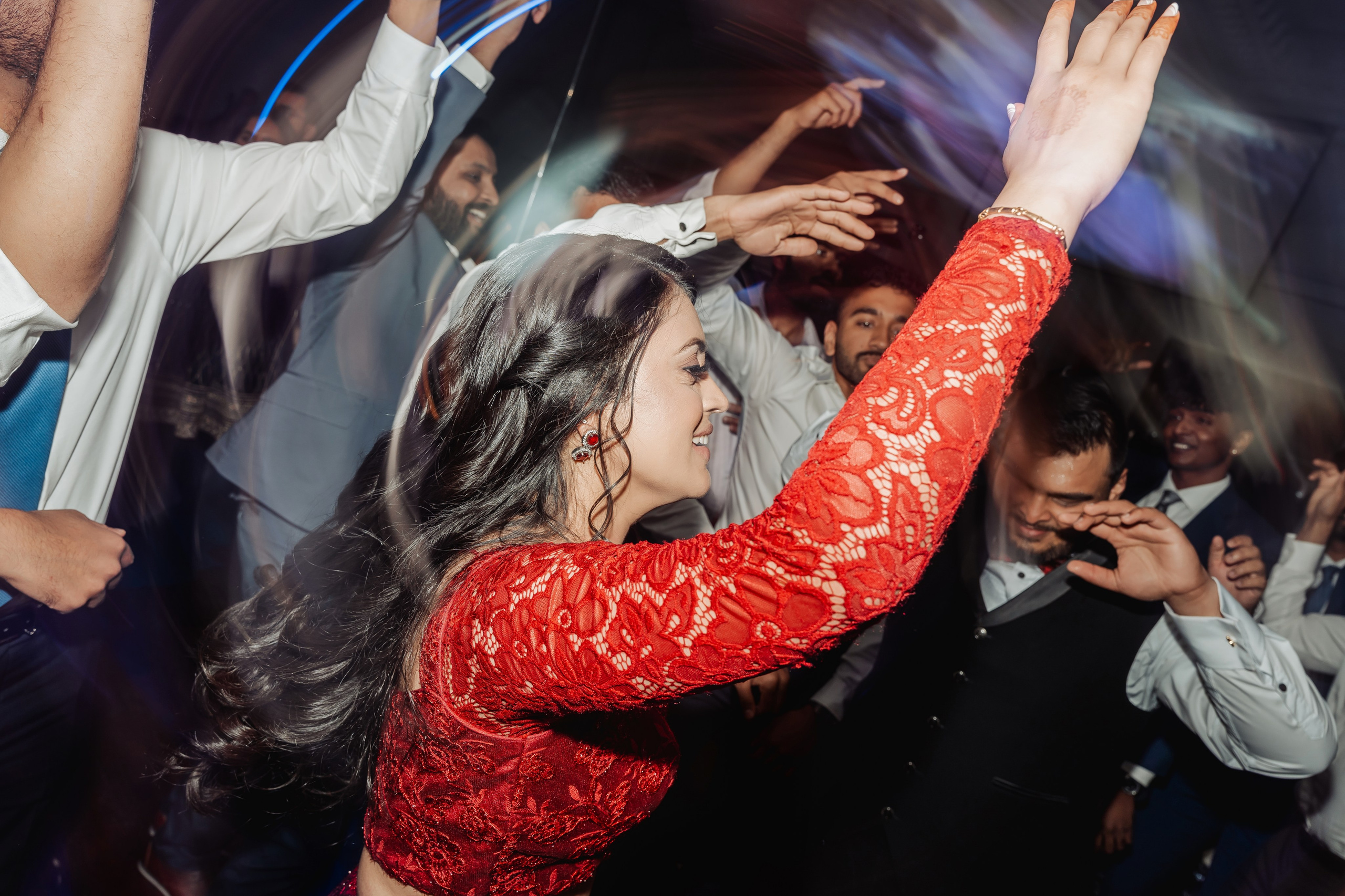 Darshil & Shailja. Wedding Photographer & Cinematographer studios