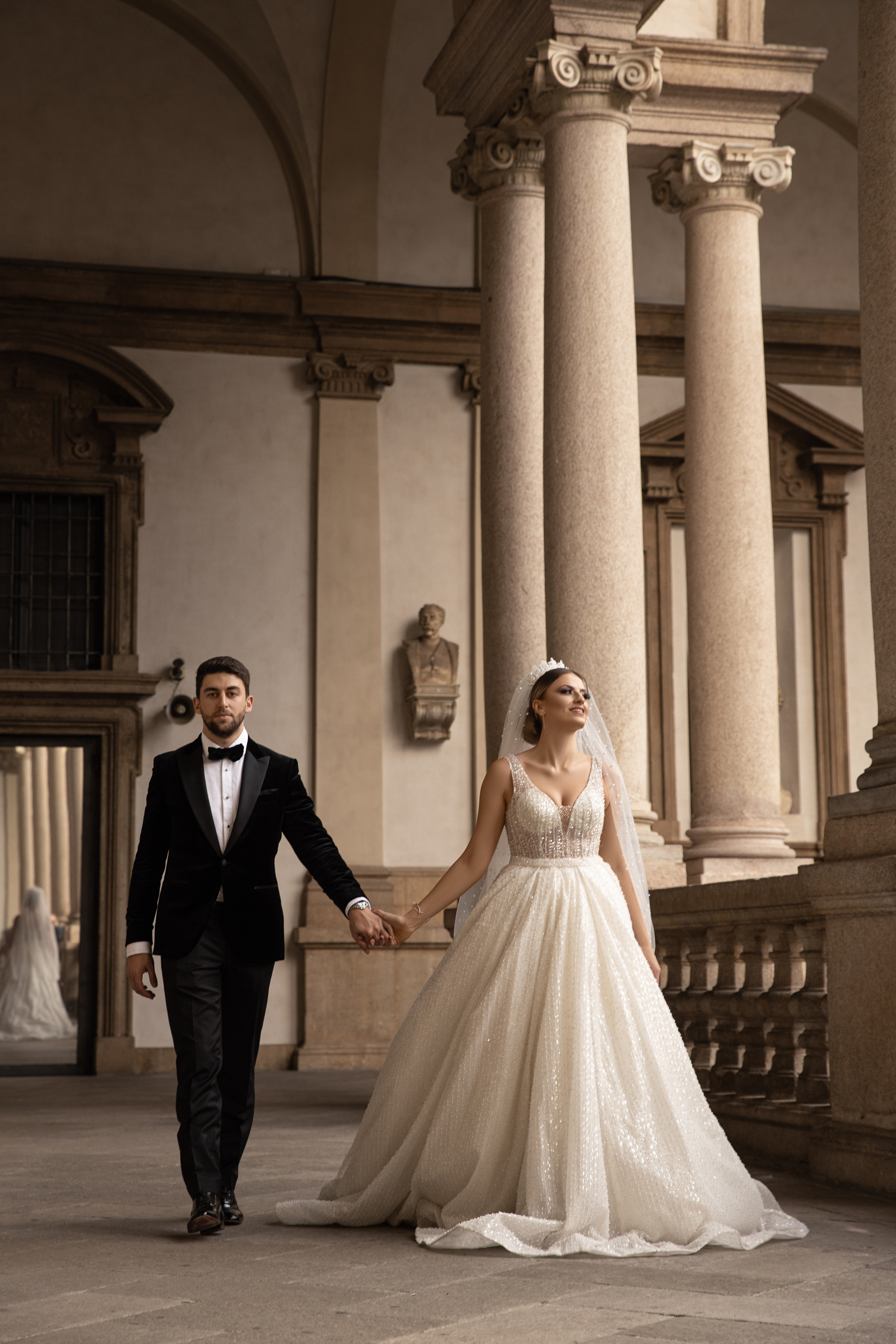 WEDDING. Photo and video production. Editing & retouching services. Training