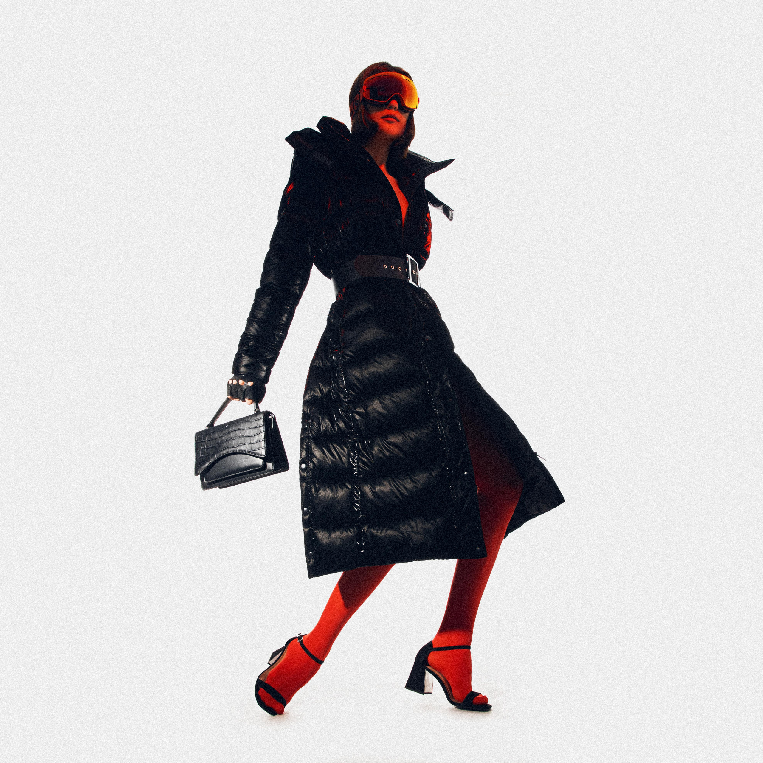 ADVERTISING. Photo and video production. Editing & retouching services. Training