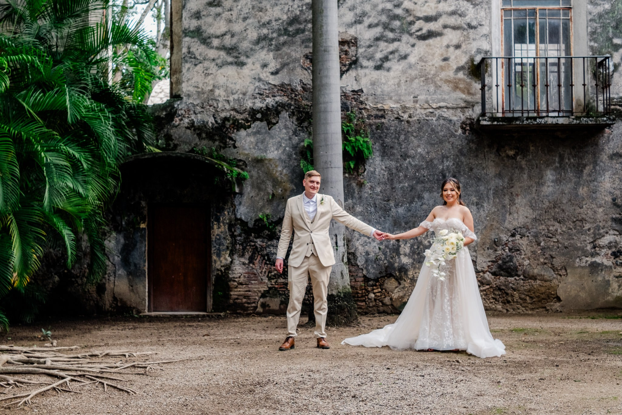 Abril & Dylan / Morelos. Wedding and family photographer in Mexico City