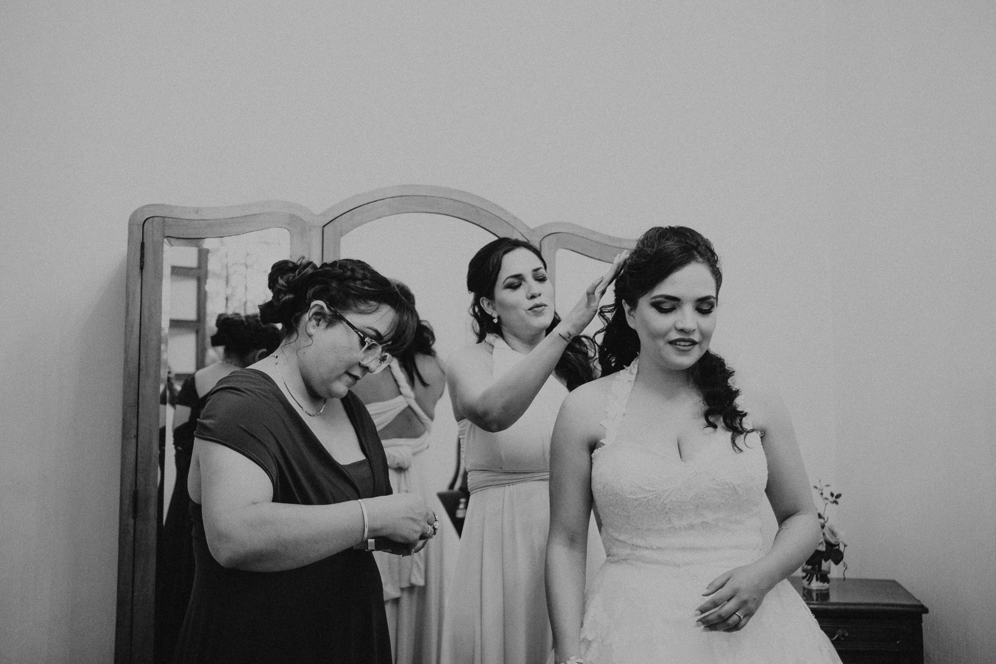 Lucero & Eliezer. Wedding and family photographer in Mexico City