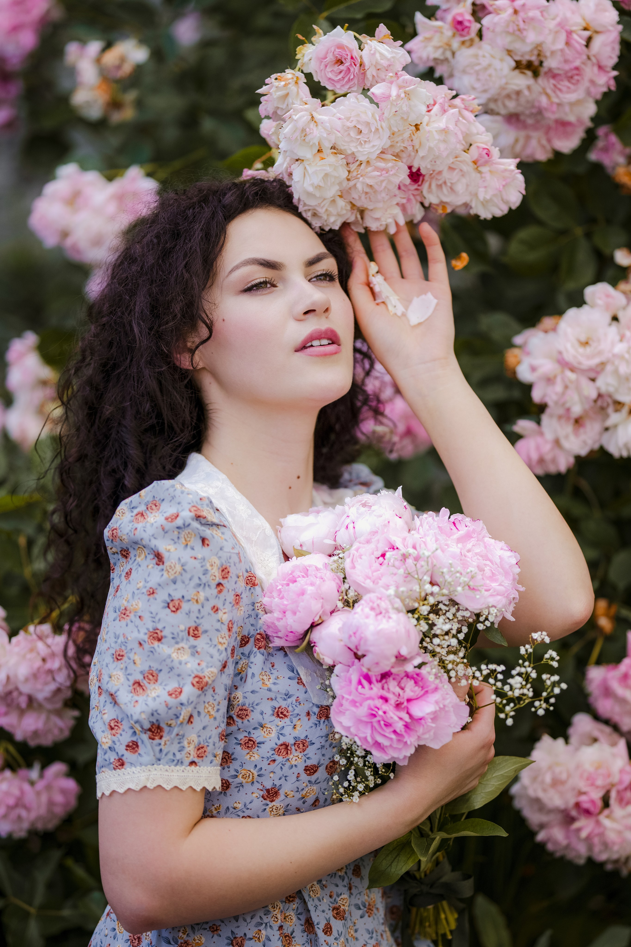 Kristina portrait & picnic session. Tania Gandrabur, photographer in West Midlands, England