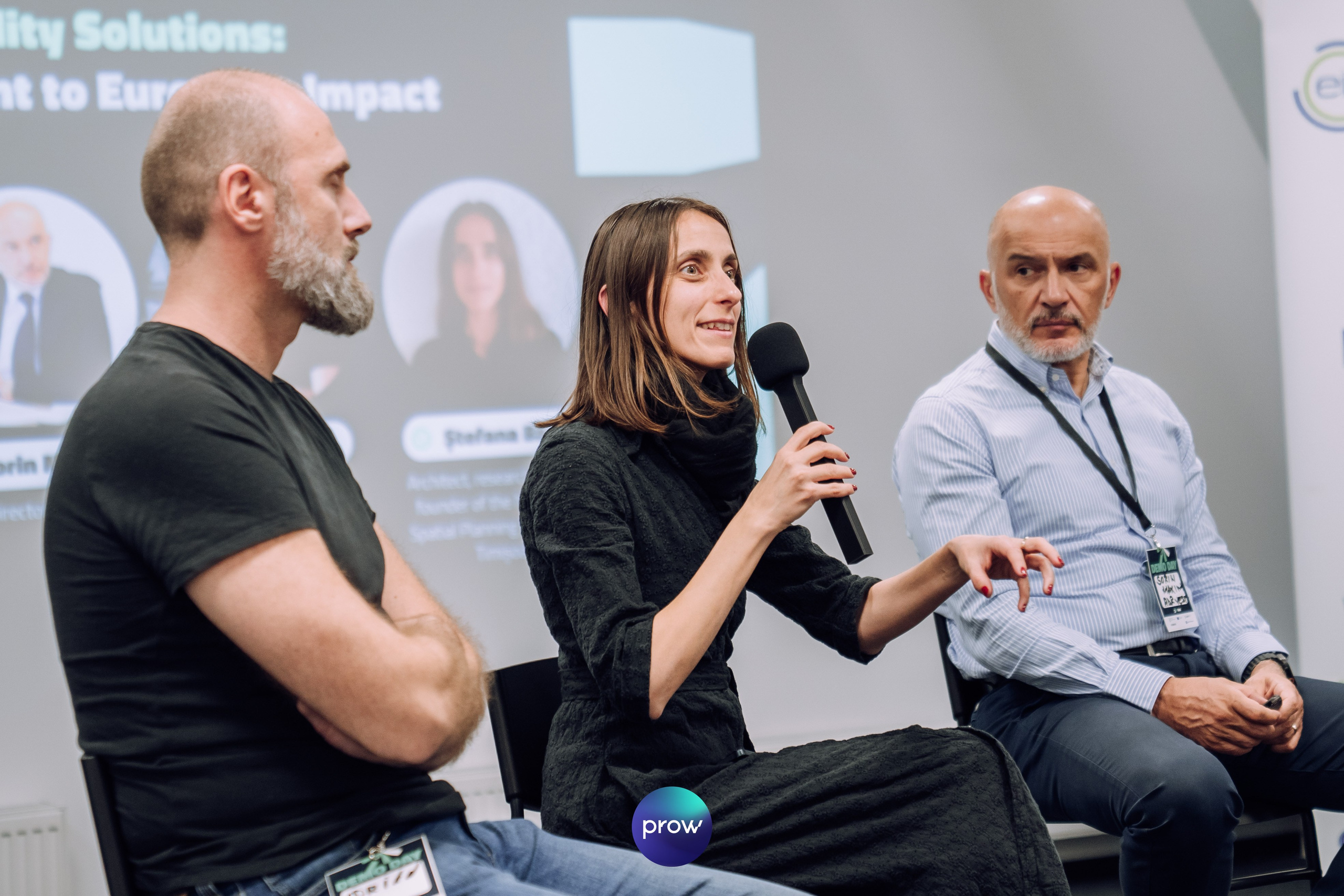 InVest DemoDay @ Cowork. Cozac Cristian Photographer