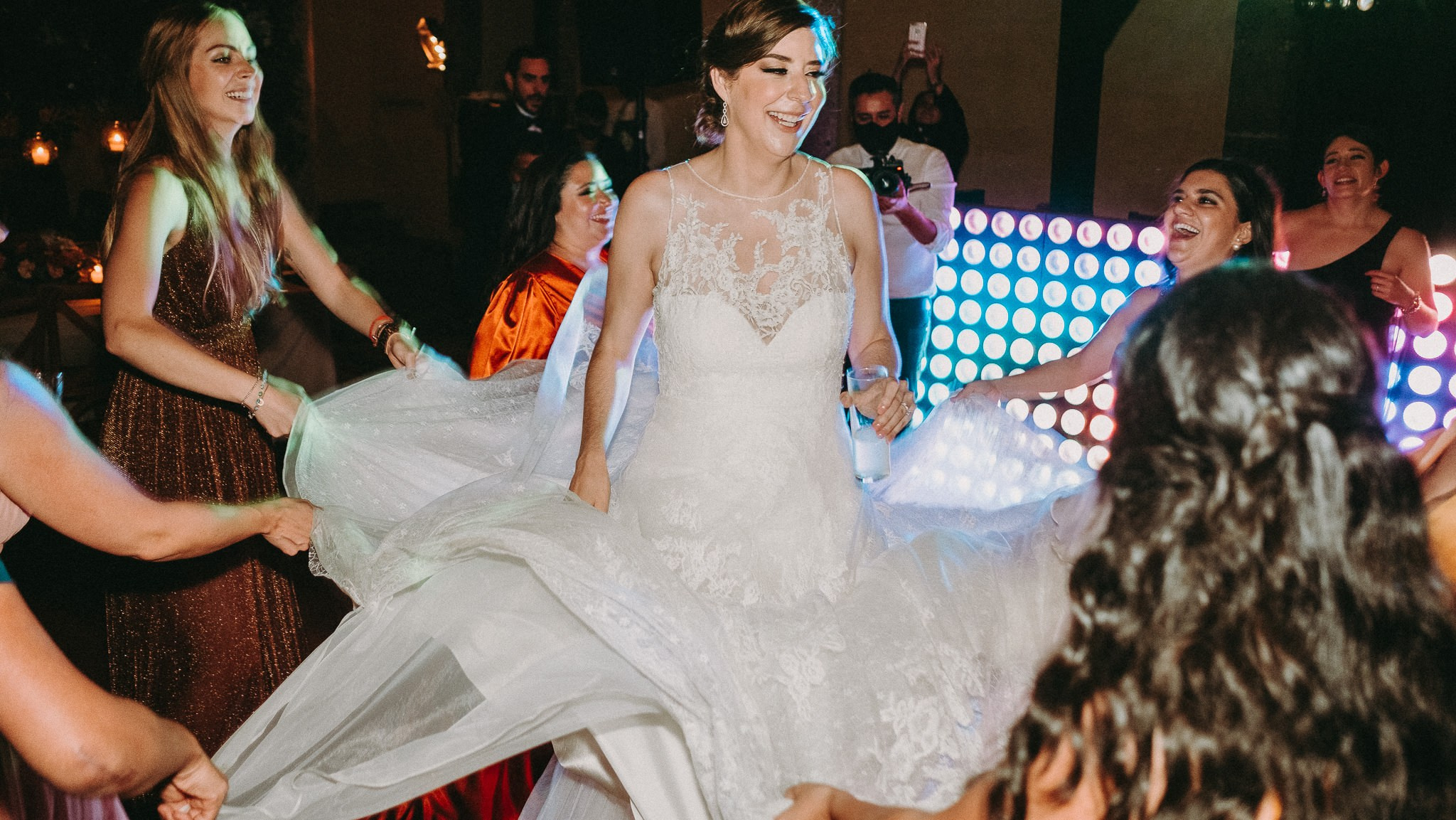 Pao & Ale. Wedding and family photographer in Mexico City