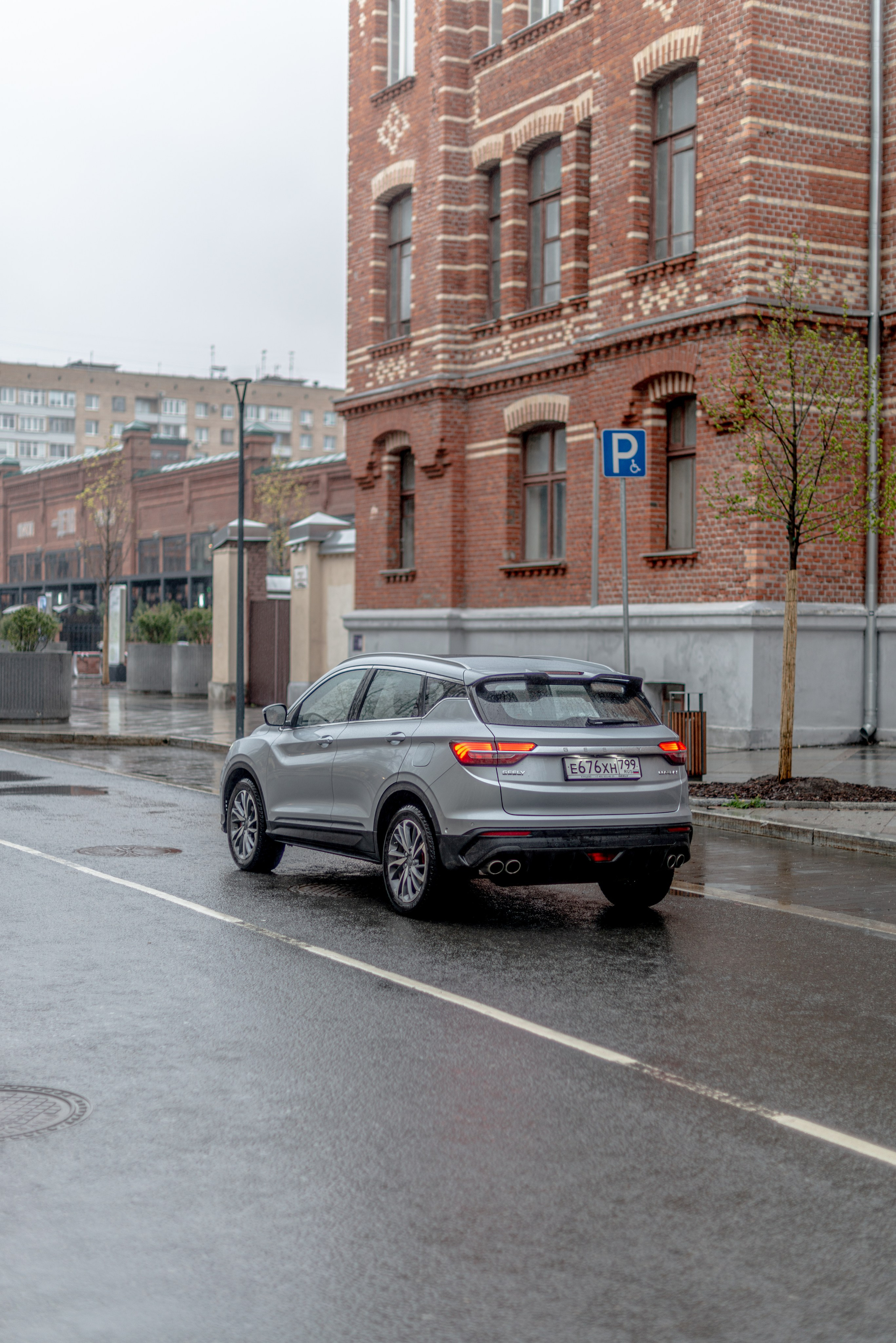 Фотосъемка автомобиля Geely Coolray. ФОТОГРАФ МЕКСИКА КИНТАНА-РОО