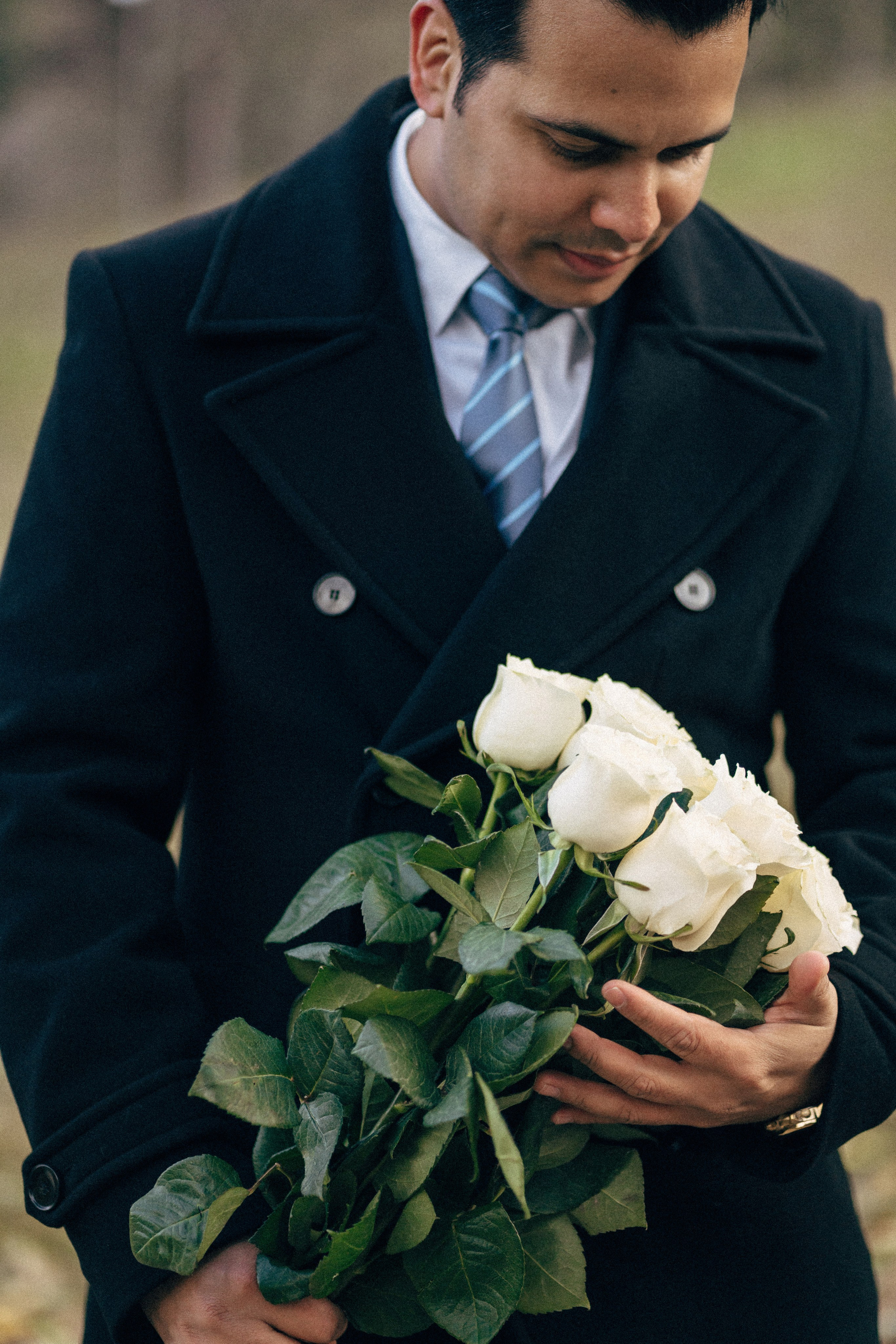 Wedding photo shoot in the Tbilisi Botanical Garden in winter