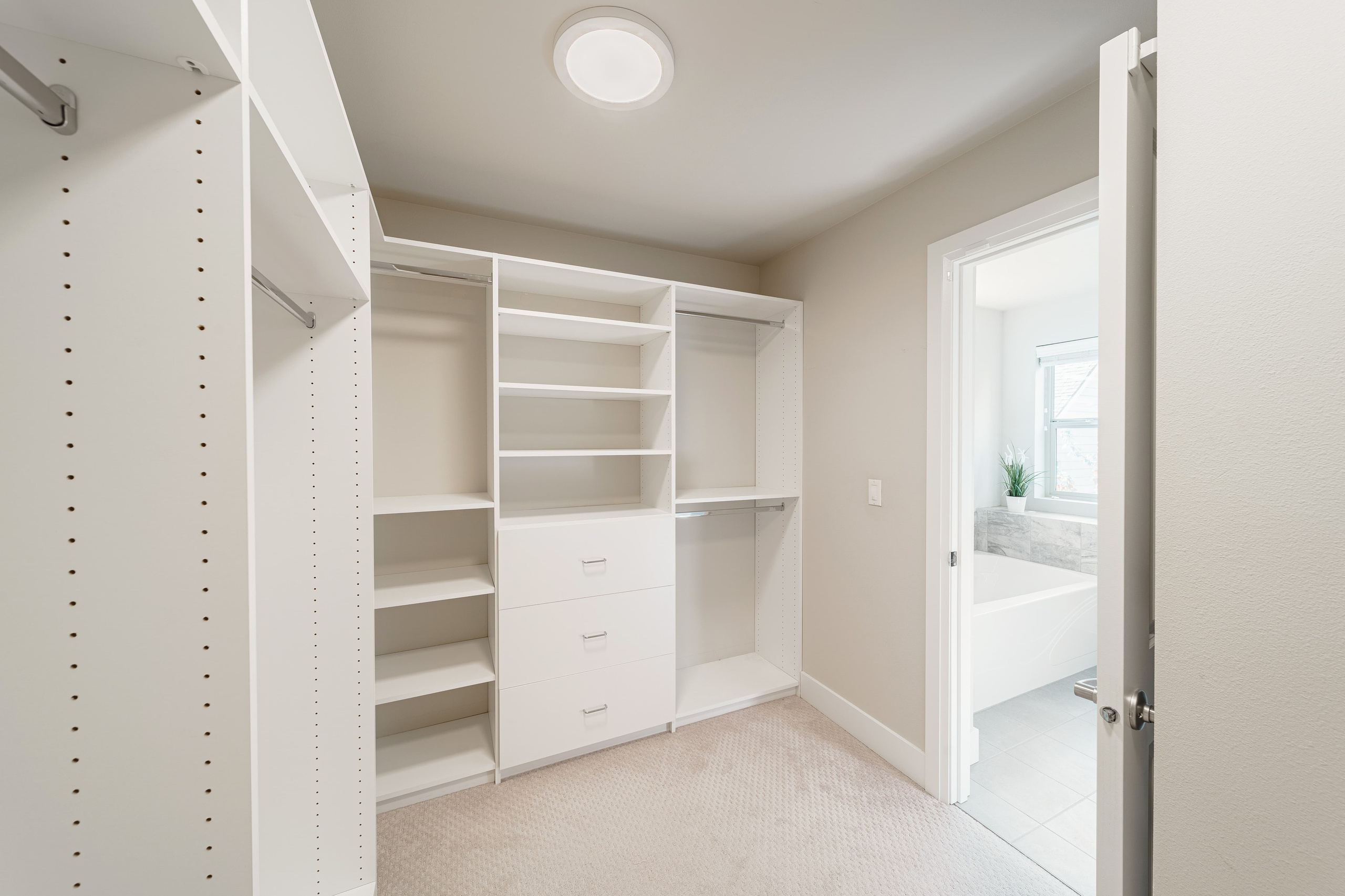 Real Estate photography. Washington state. EVAN ARISTOV WEDDING PHOTOGRAPHY — Seattle Wedding Photographer