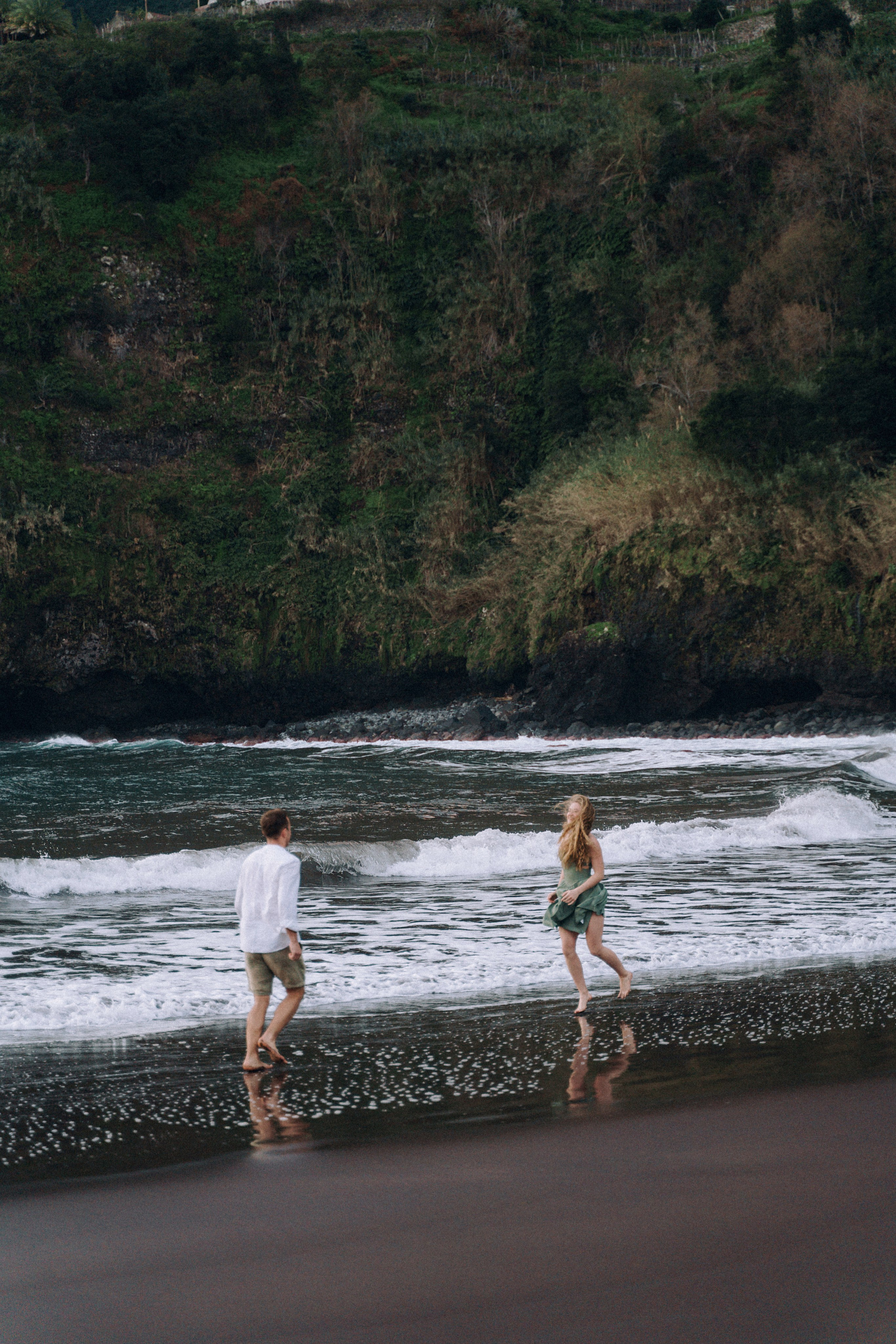 Couple Photoshoot on a Secluded Beach|Madeira Photographer. Your photographer in Madeira