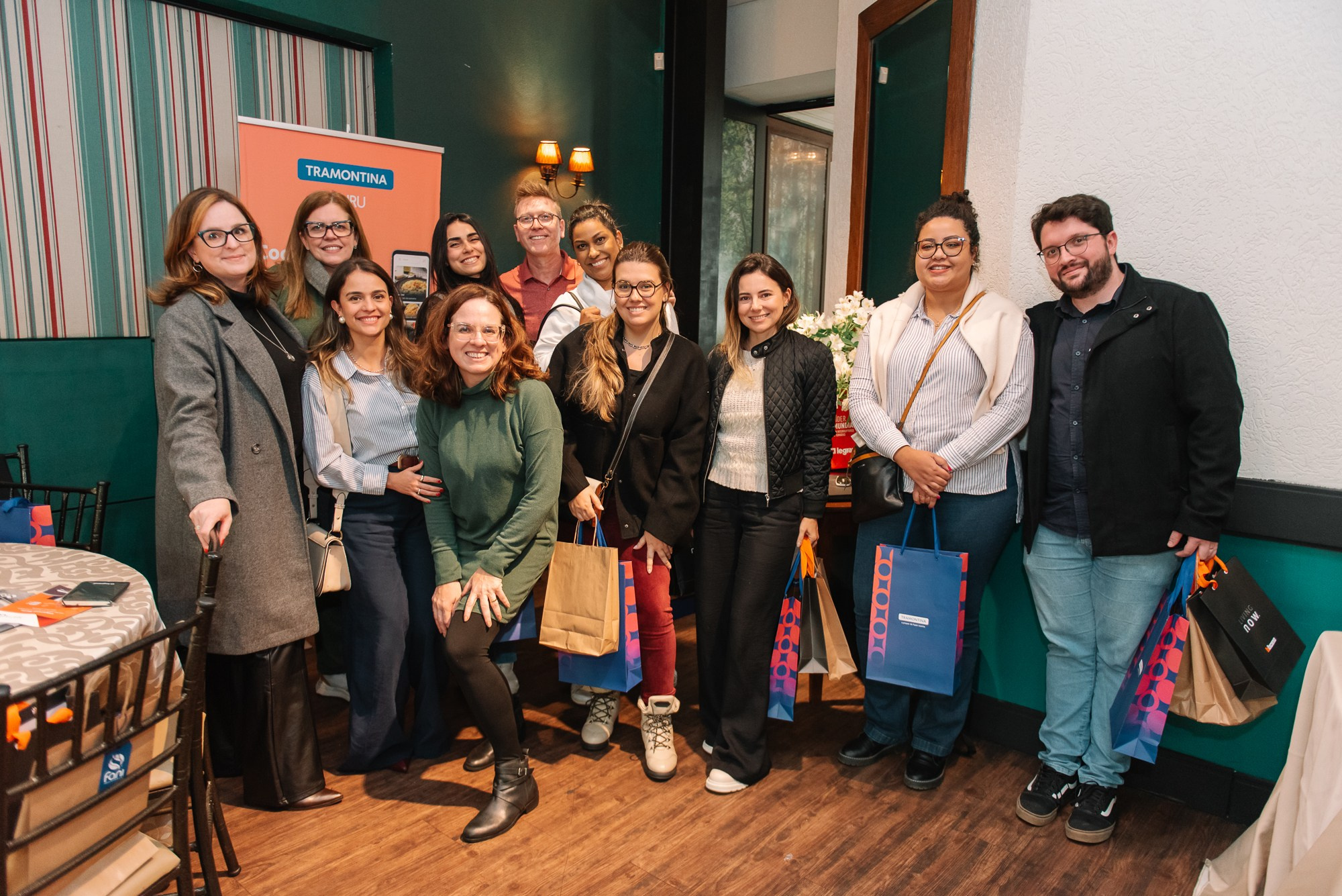 Café + Conteúdo | Casa Pinezi. 78 Imagens