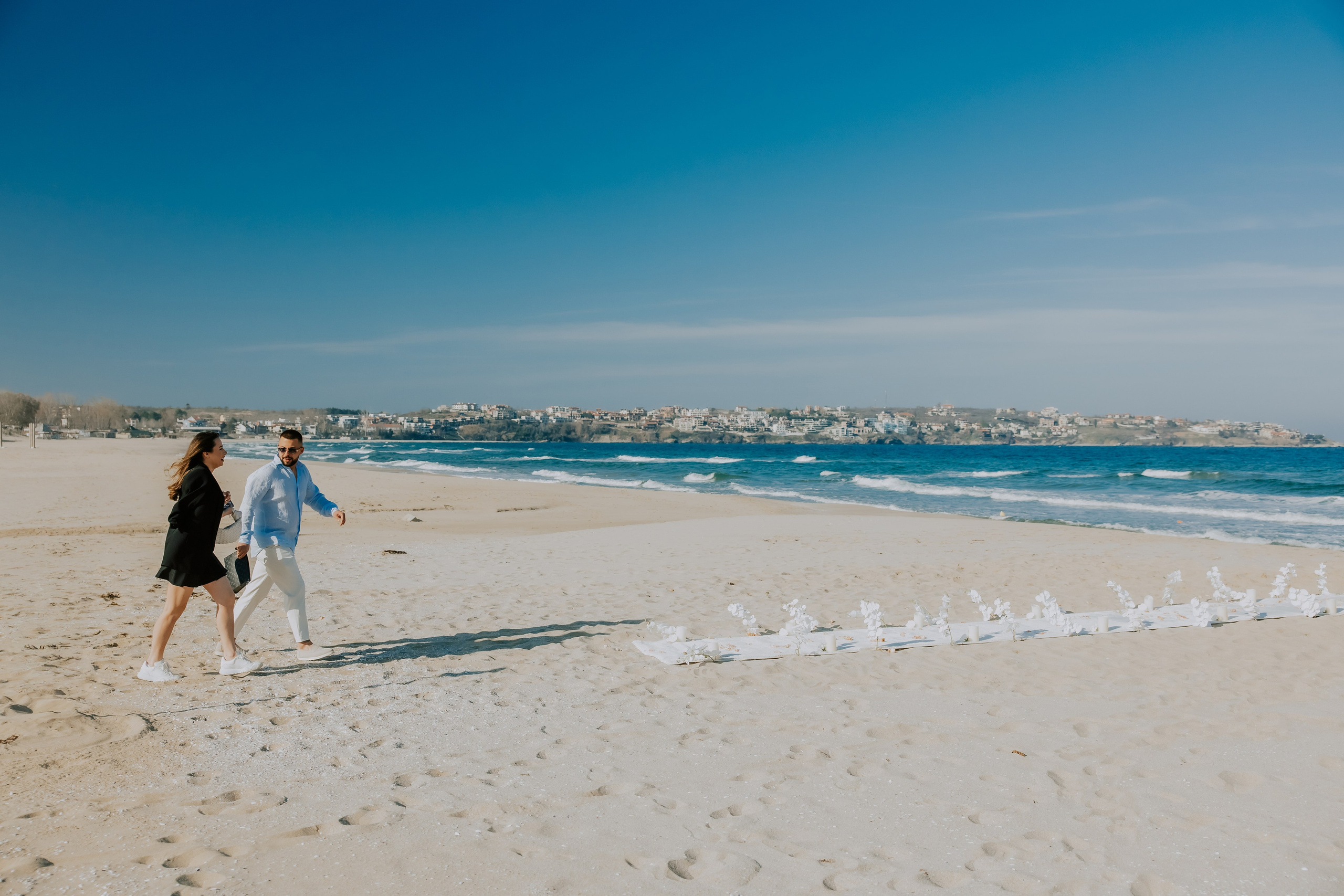 Годеж на плажа. Фотограф Ирина Йотова
