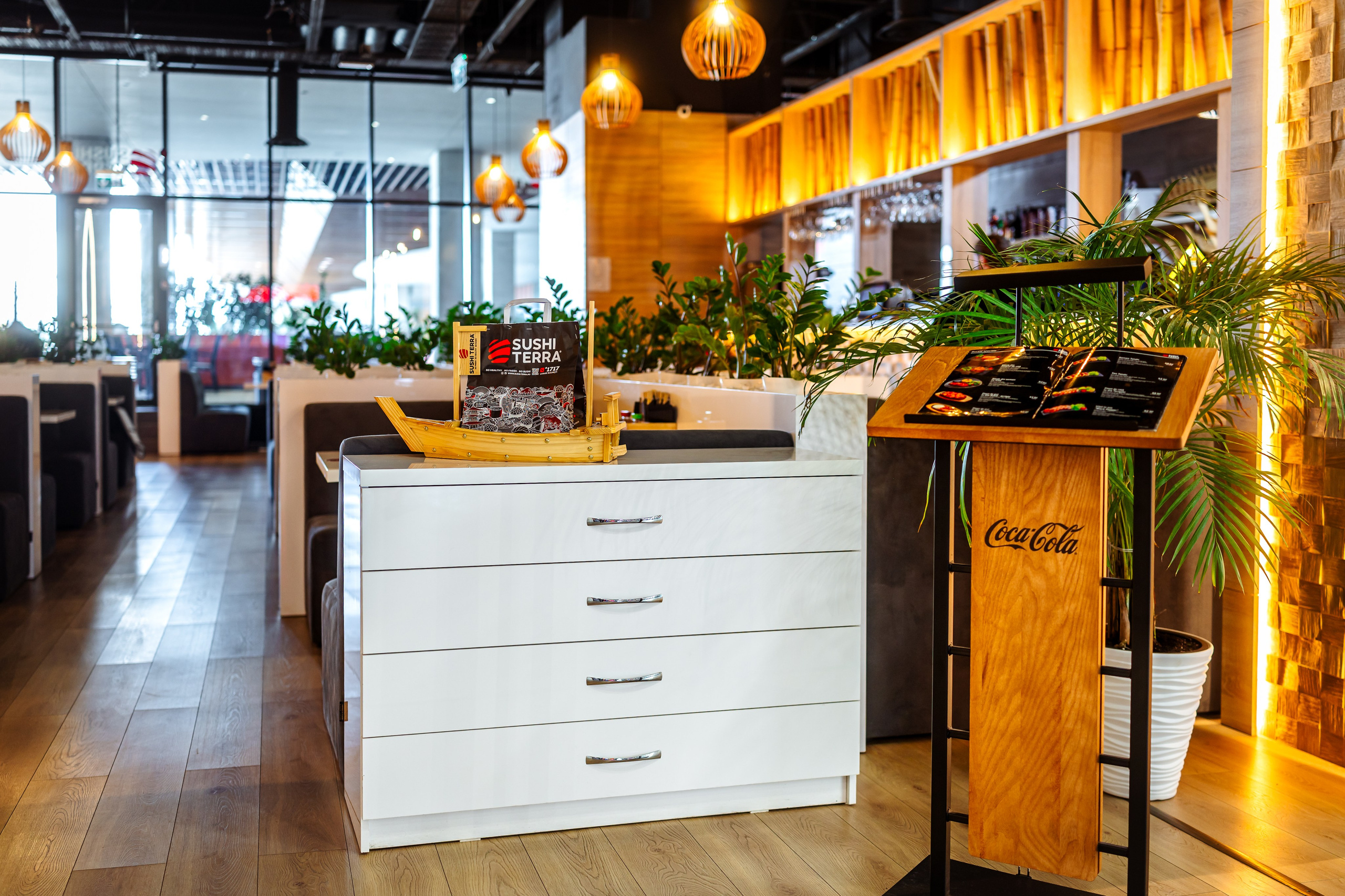 Sushi Terra. Marius Ciocan