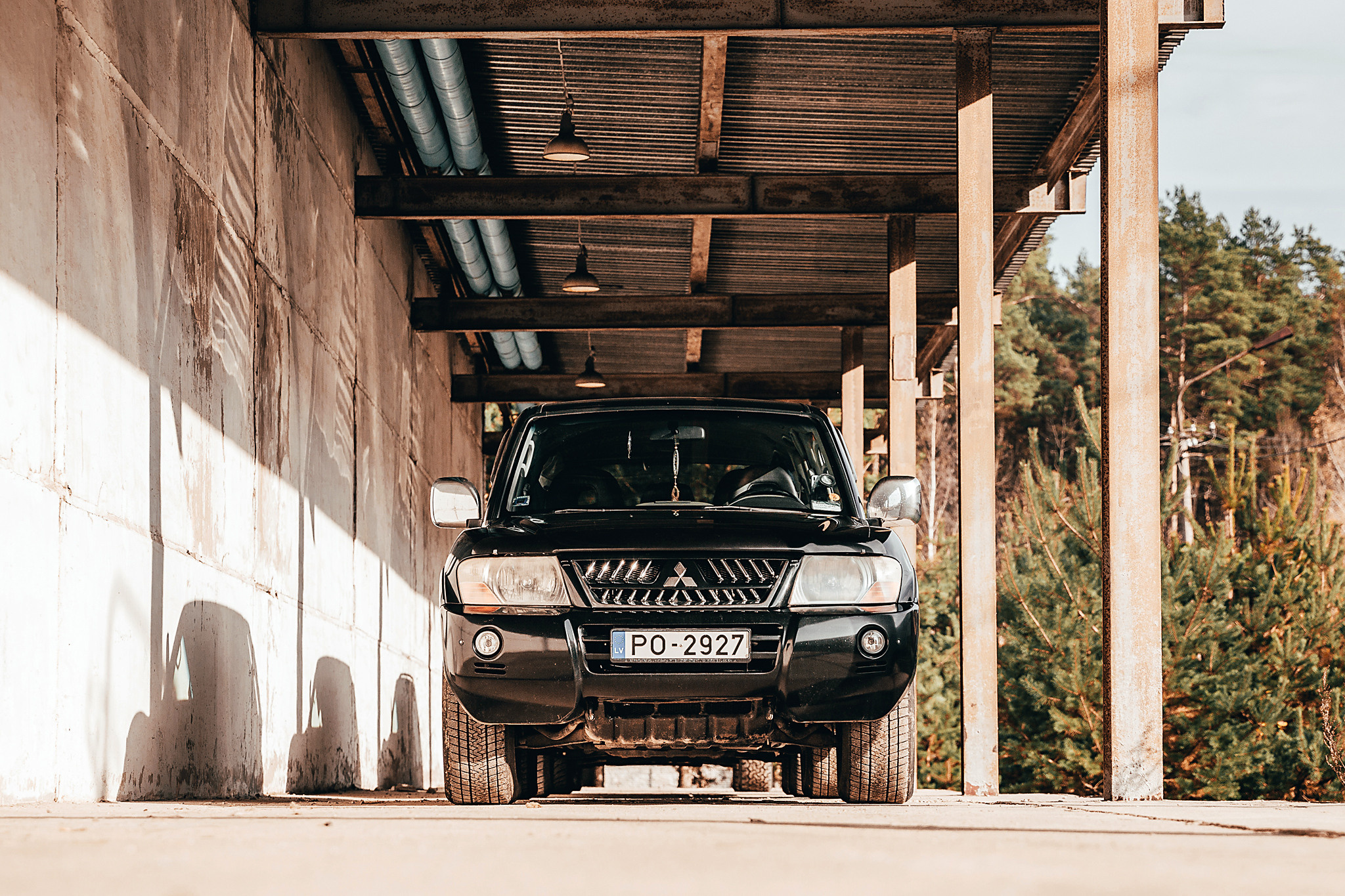 Mitsubishi Pajero. FOTOGRĀFS| LATVIJA |DAUGAVPILS|