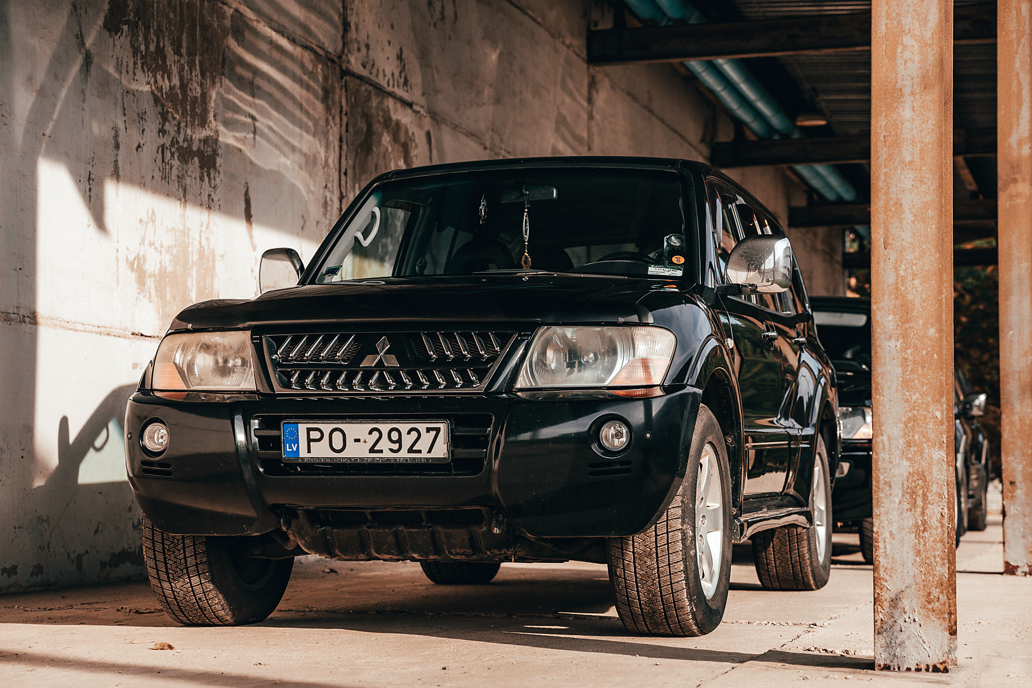 Mitsubishi Pajero. FOTOGRĀFS| LATVIJA |DAUGAVPILS|