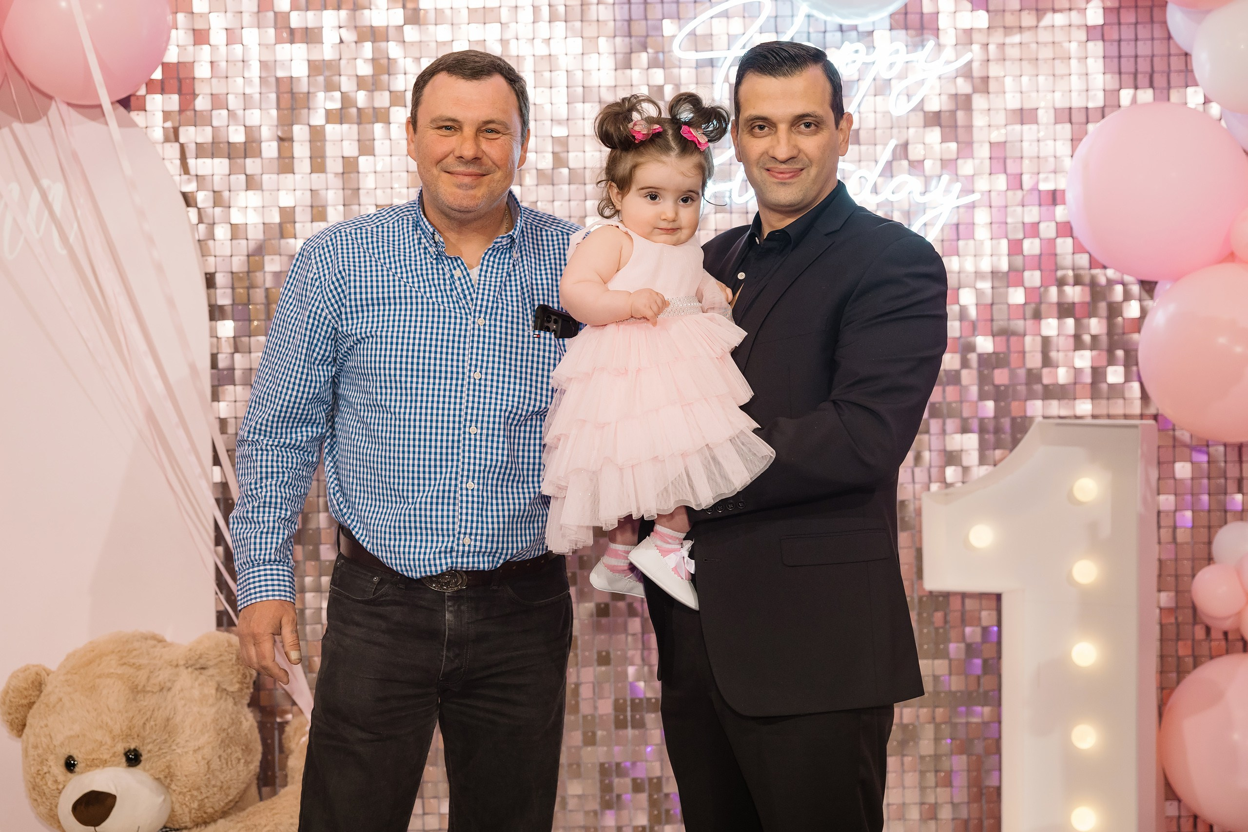 04.13.2025 First birthday. Wedding family event photographer in Chicago Nick Yushevich