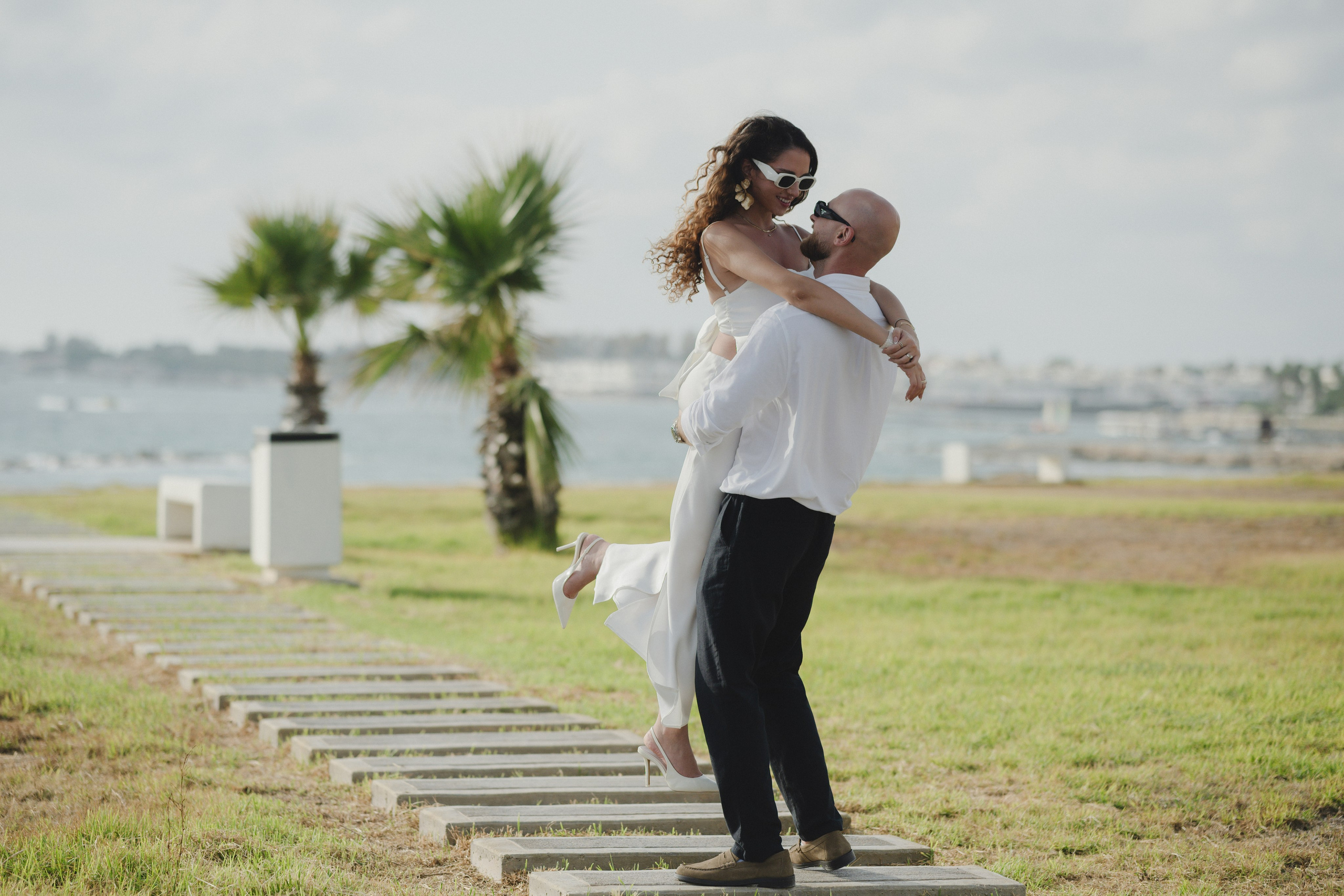 Small wedding photoshoot. Professional photographer in Cyprus Katerina Stepanchenko