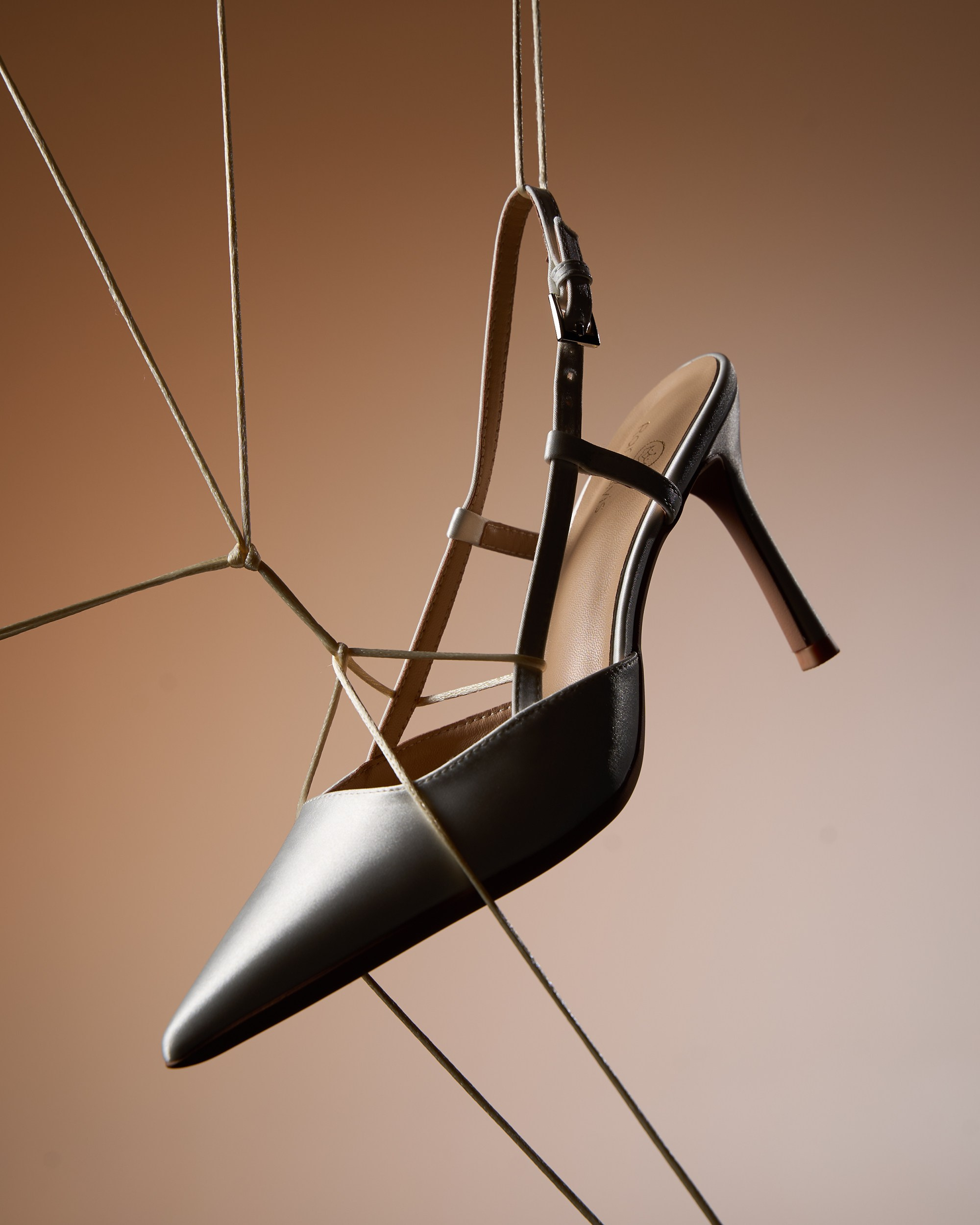 PRODUCT. Fashion and advertising photographer Alina Mikhalkovich Dubai