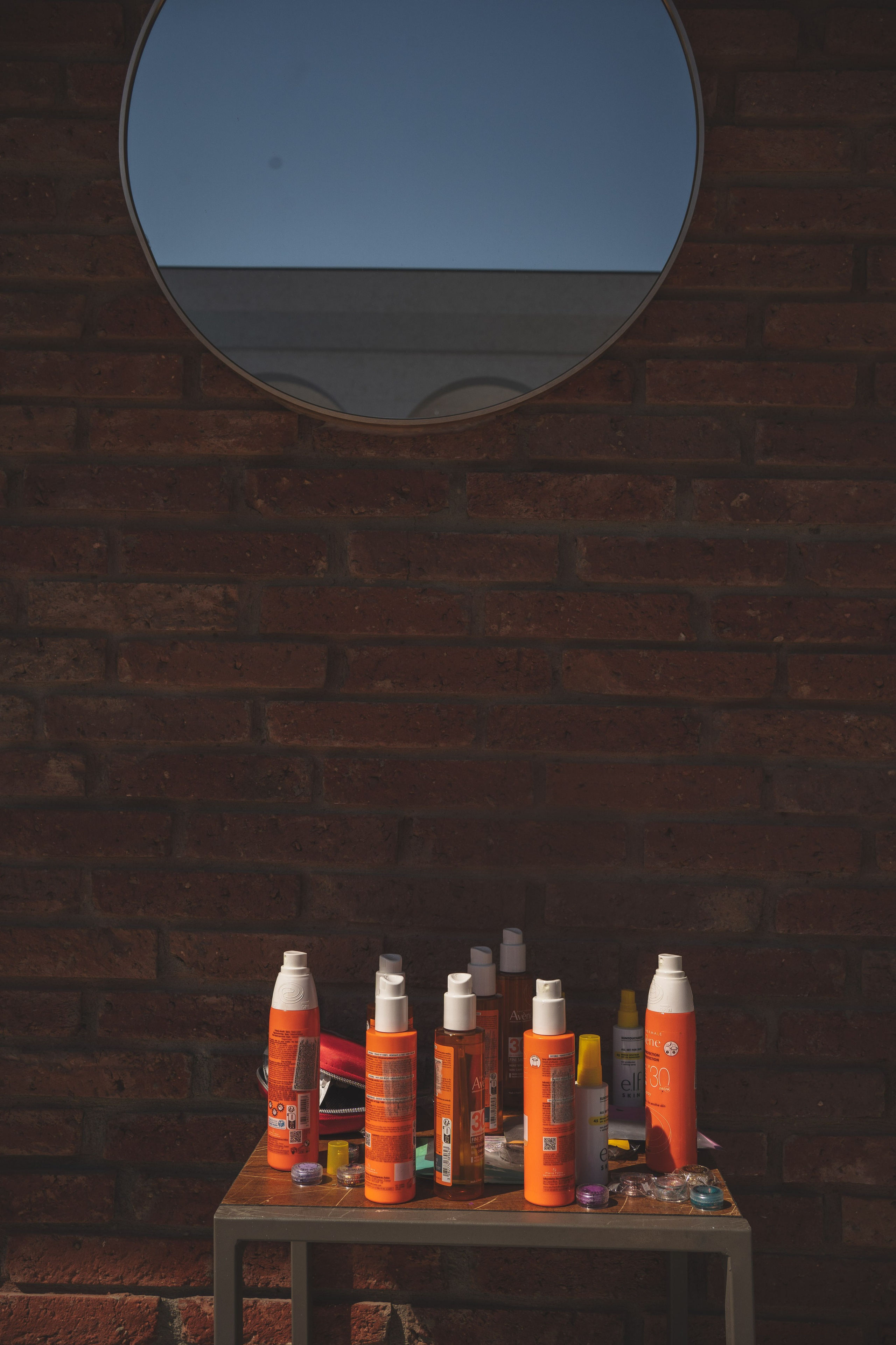 Trading View - Pool Party. Stanislava Novgorodtseva — Photographer | Visual Artist | Educator