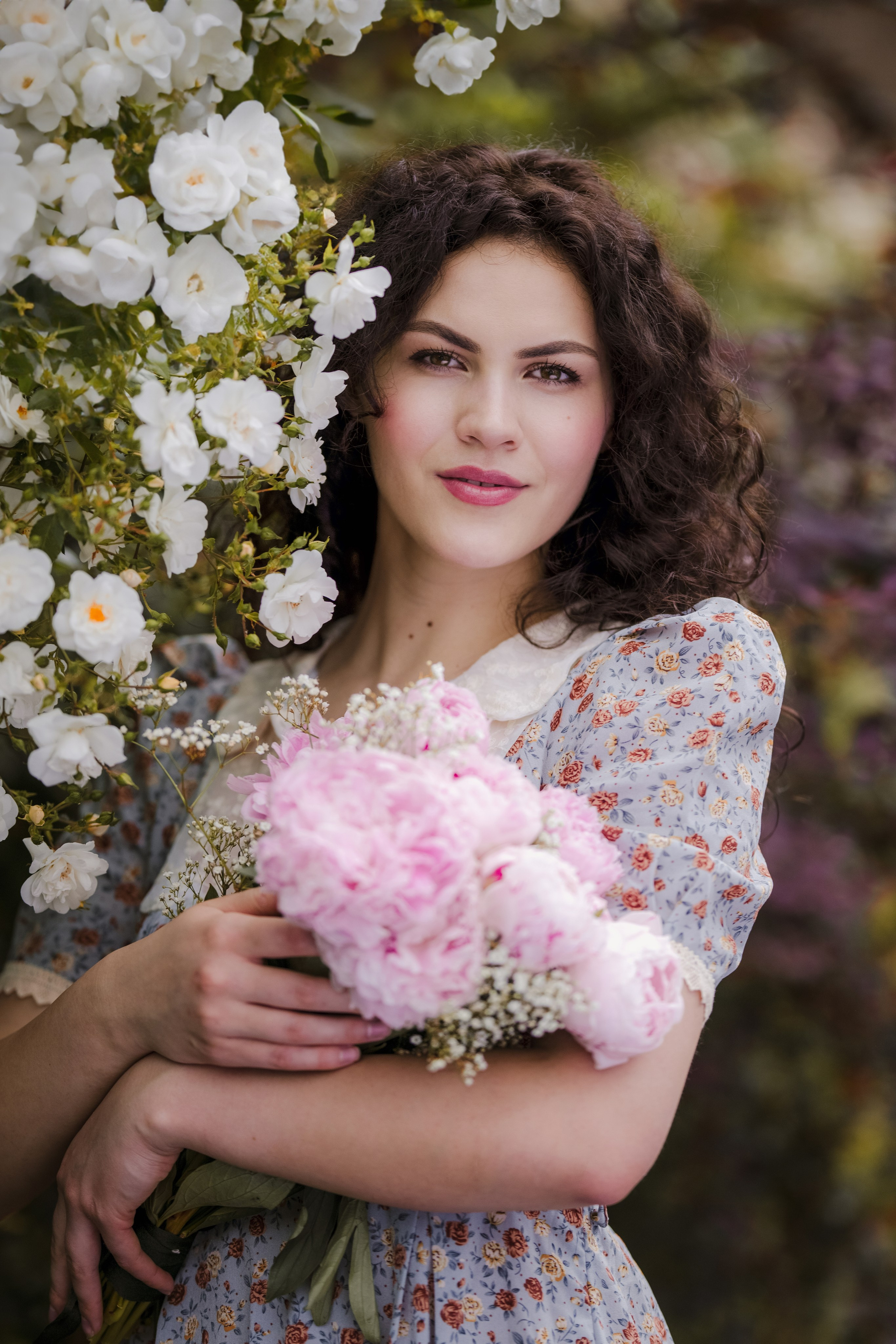 Kristina portrait & picnic session. Tania Gandrabur, photographer in West Midlands, England
