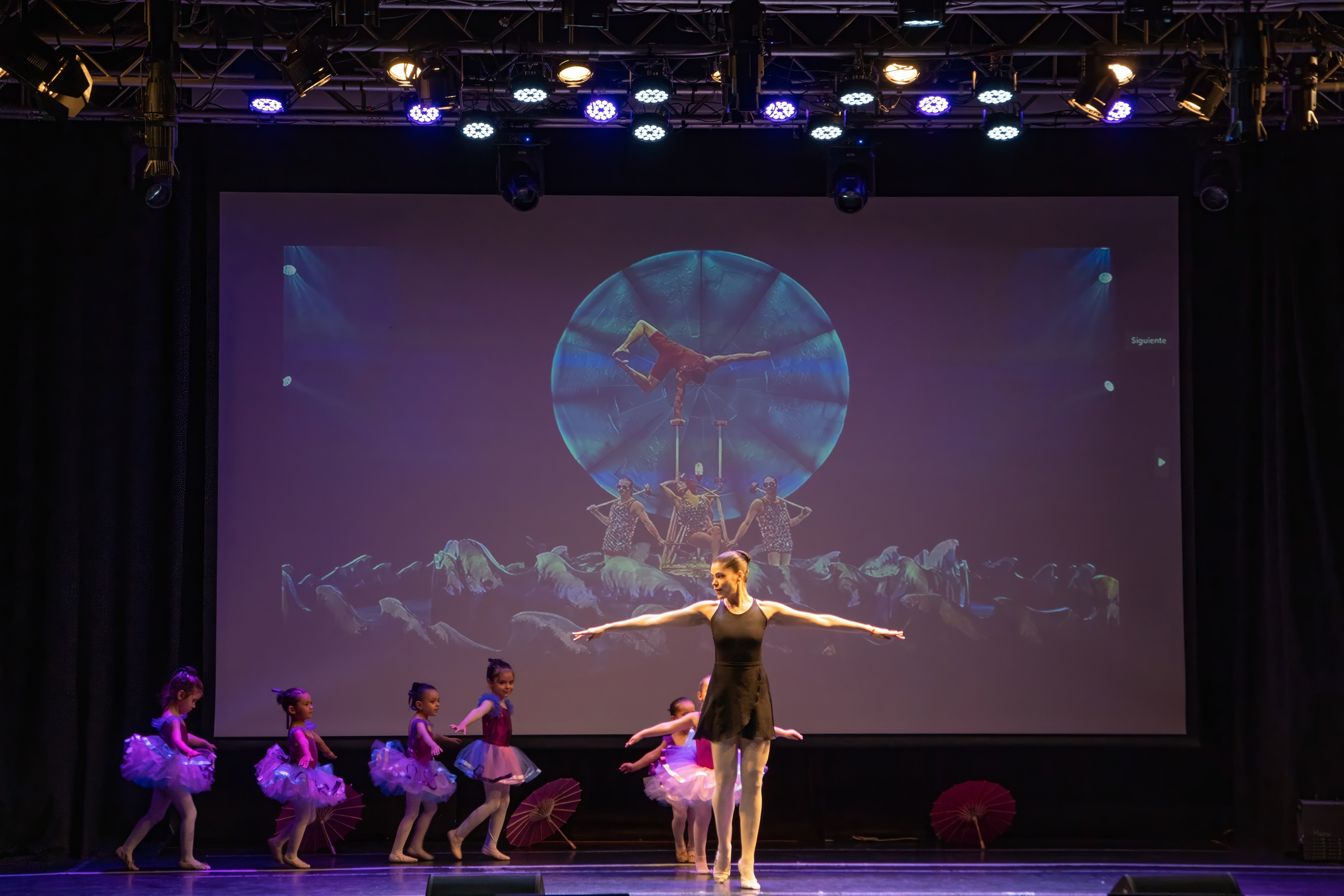 Artes escénicas. C Λ S N Λ | Fotografías