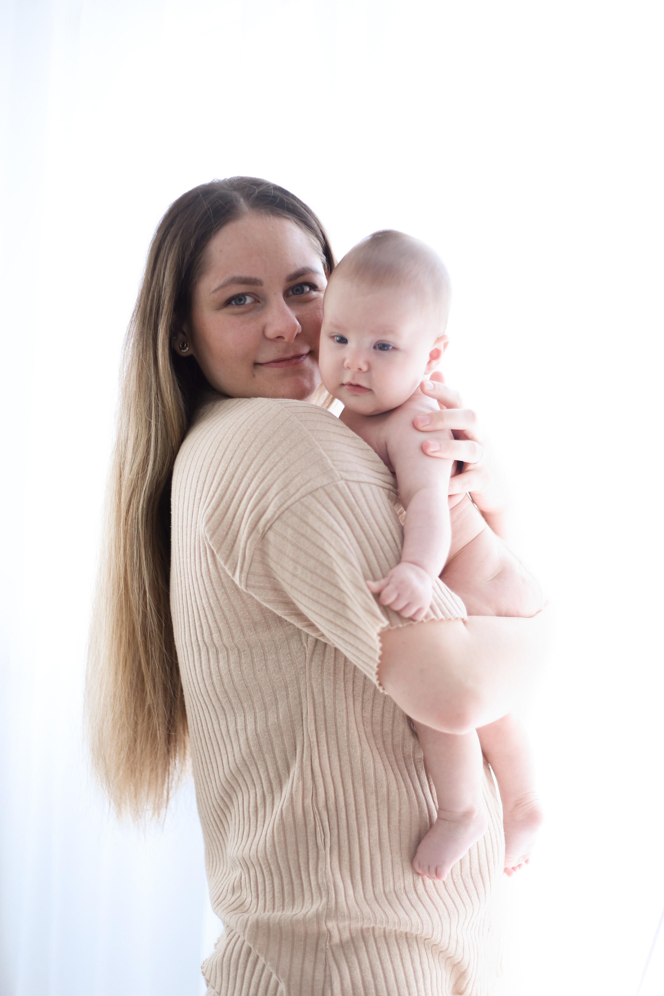 Mama und Baby. Olena Fritz Fotografie