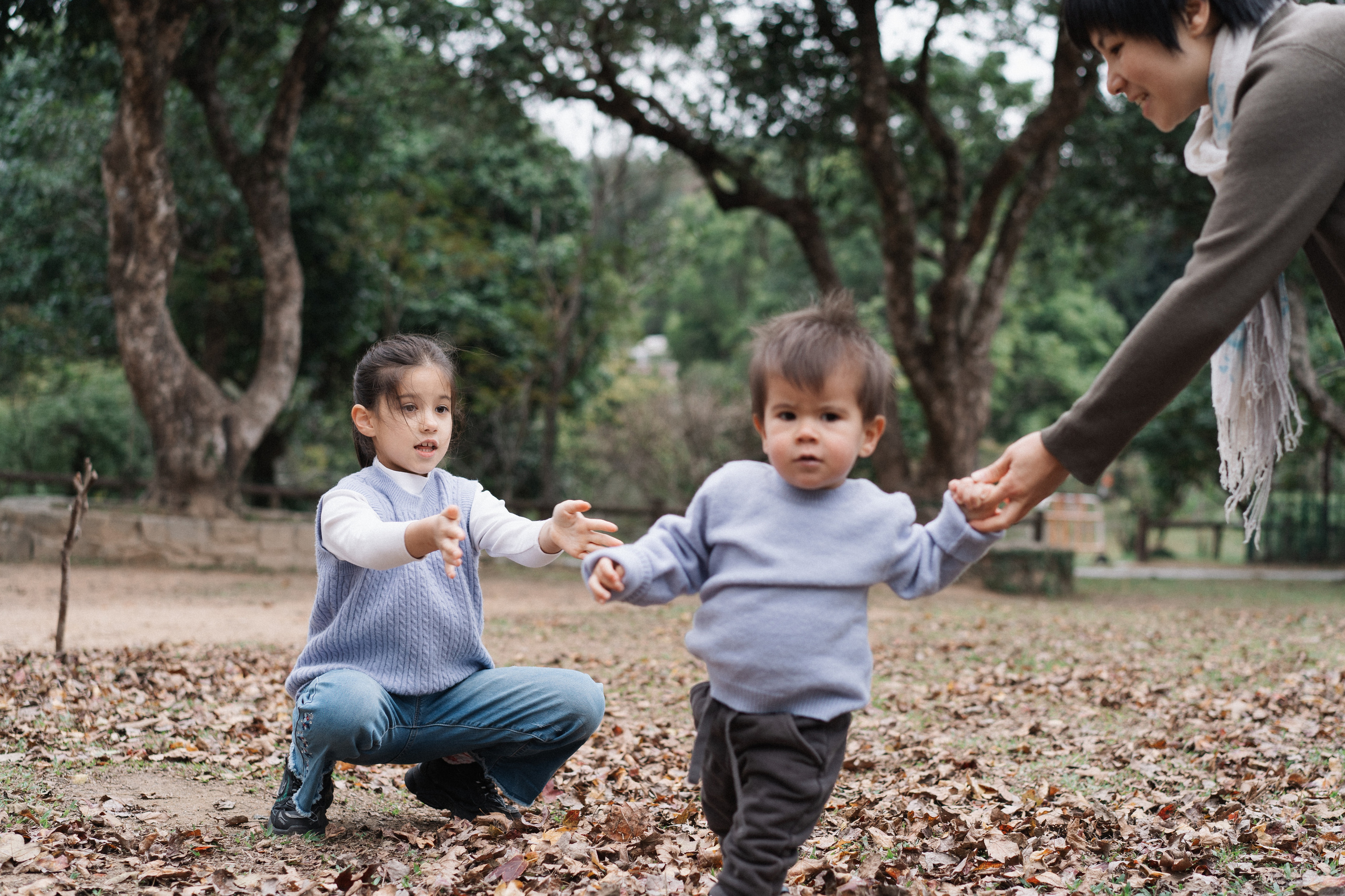 Grandparents visiting in Sai Kung. Evgeniia Pavlova Photography