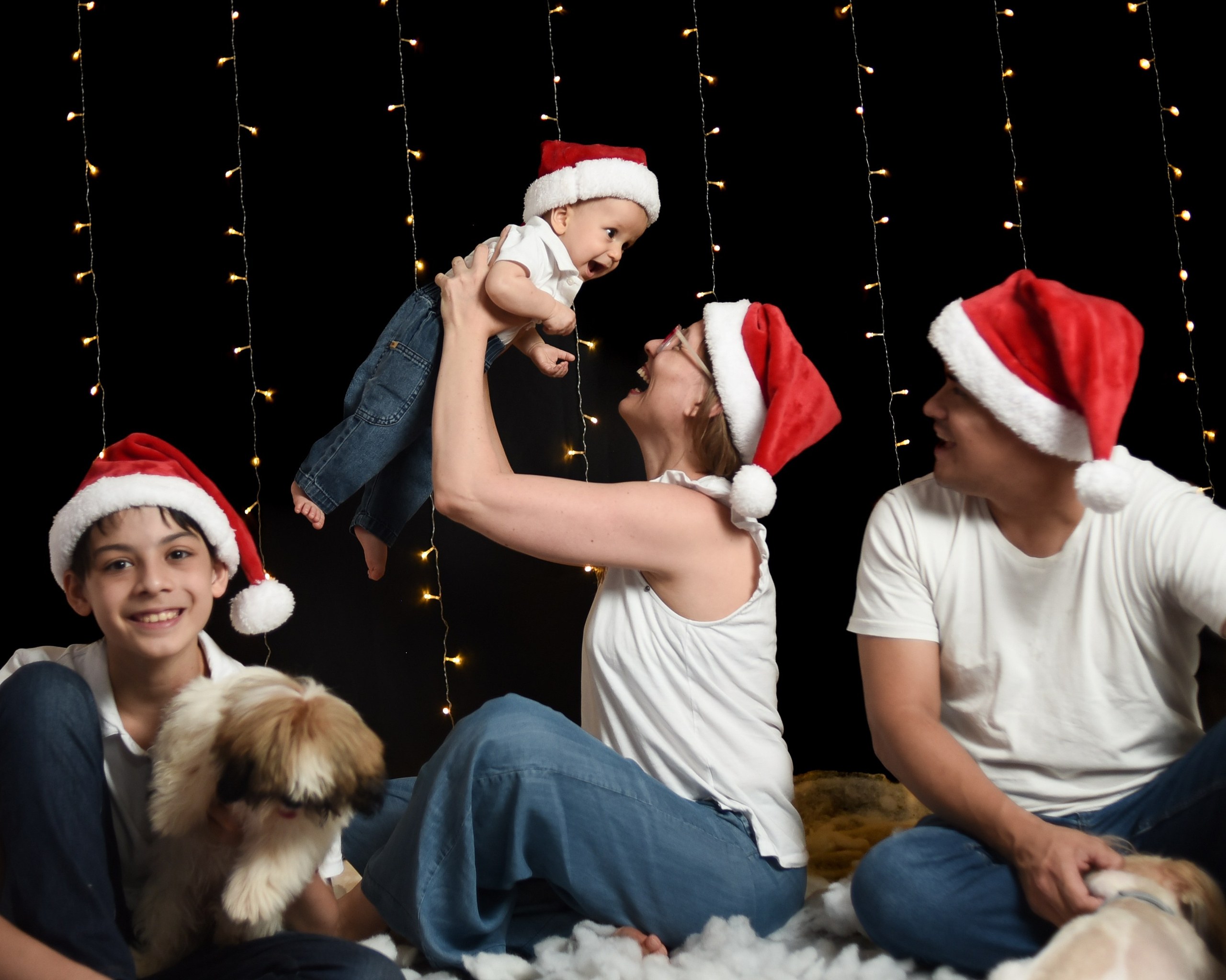 Sesión Navideña de Faustino, Octavio y Familia. Fotografo de casamiento en misiones y fotógrafo de familia  Posadas