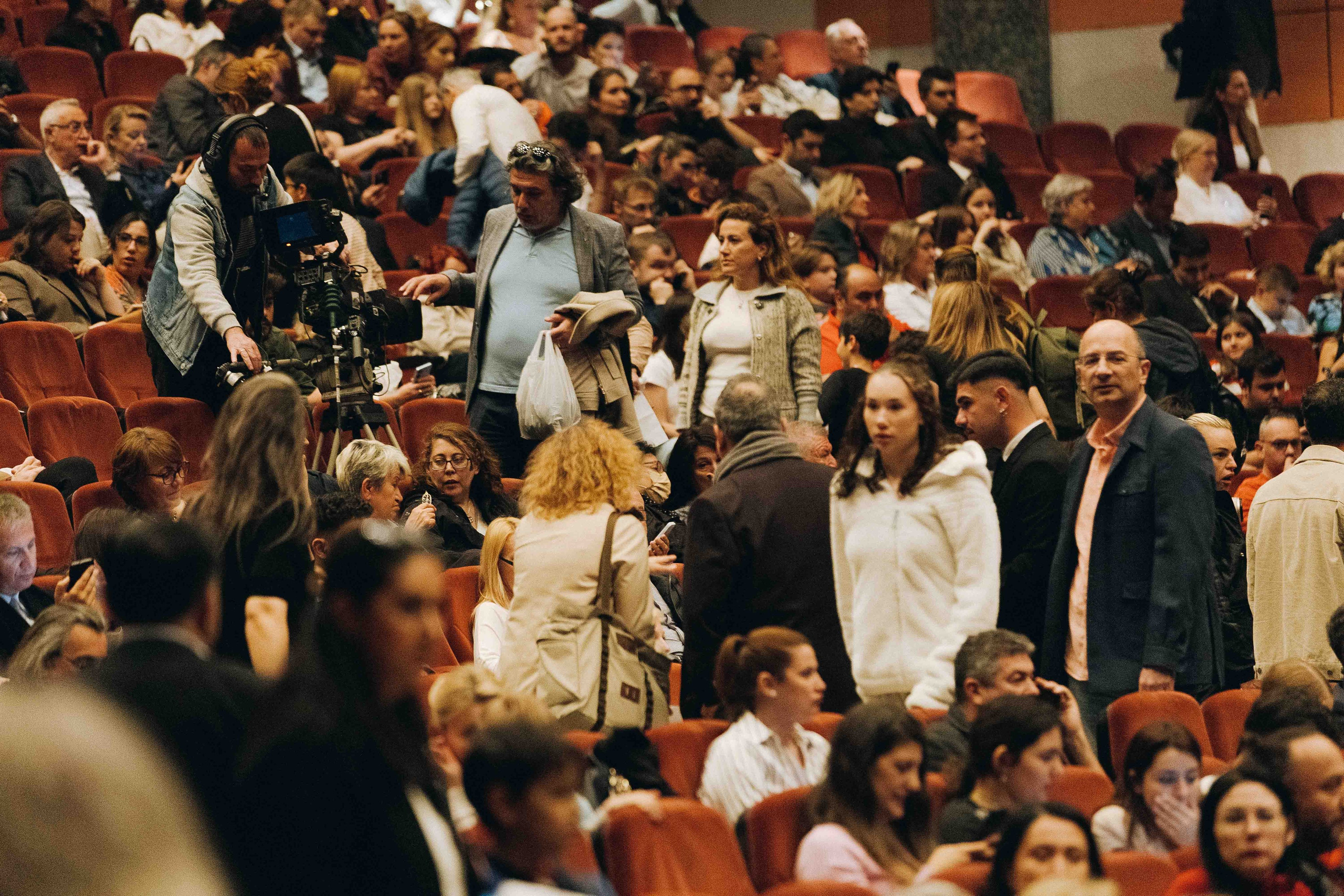 The Tchaikovsky Academic Grand Symphony Orchestra in Istanbul. Wedding&Event photographer Ismail Rzayev in Baku