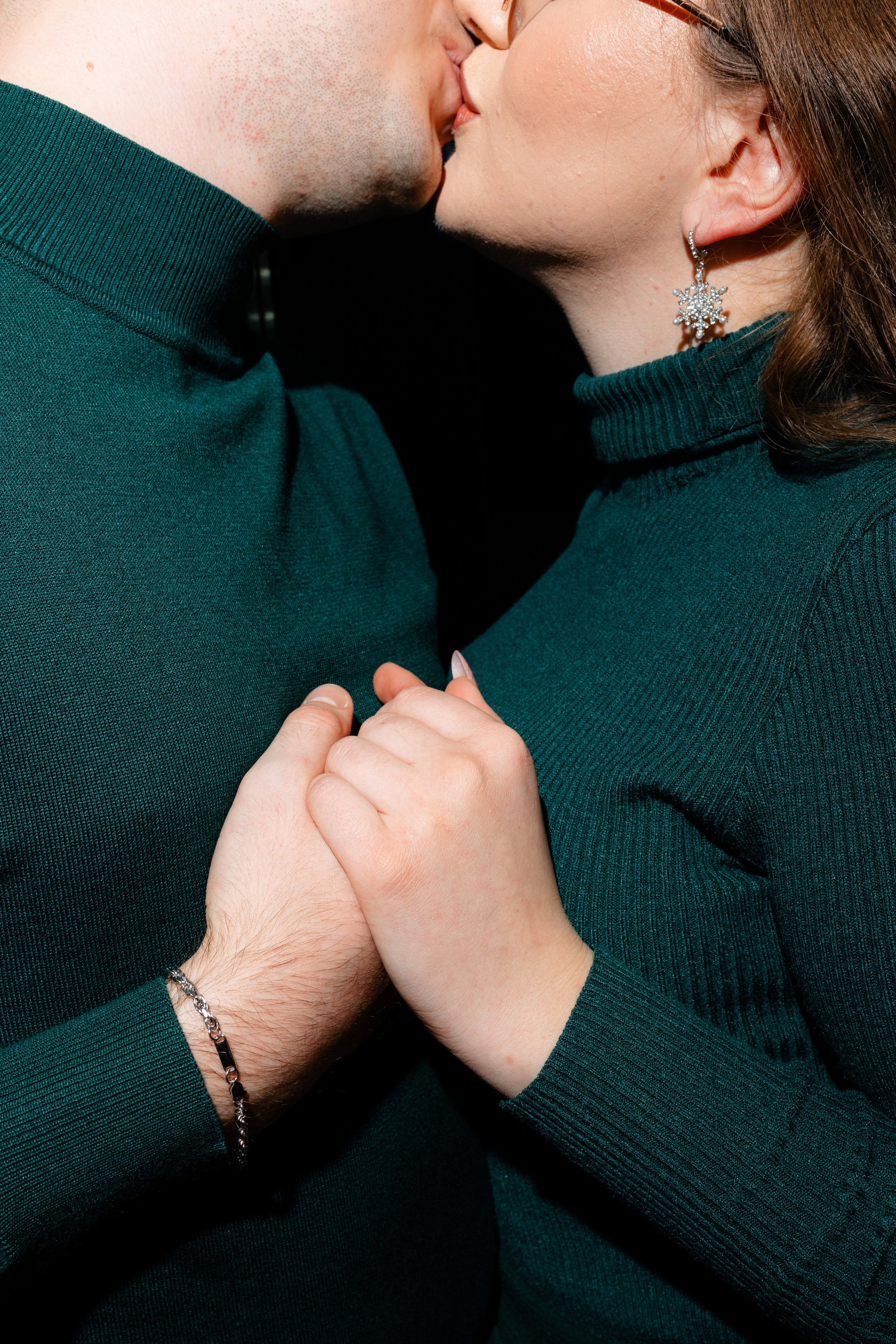 Iustina & Alex. Wedding Photographer, based in Iasi, Romania, but will travel all over the globe to make sure you look amazing in all your wedding photos