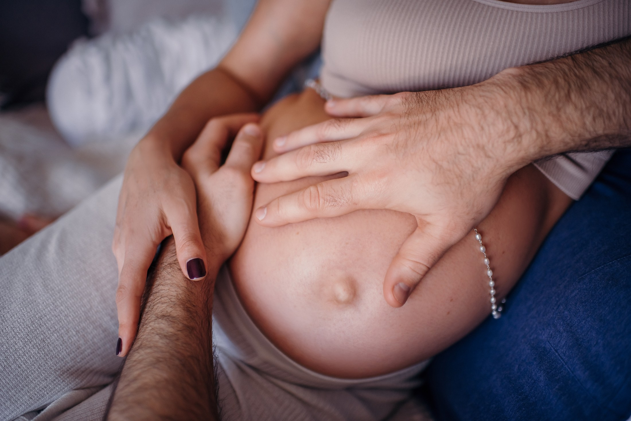 Maternity photo shoot. Pregnancy photo shoot. Wedding, maternity and family photographer in Charlotte Tasha Minn