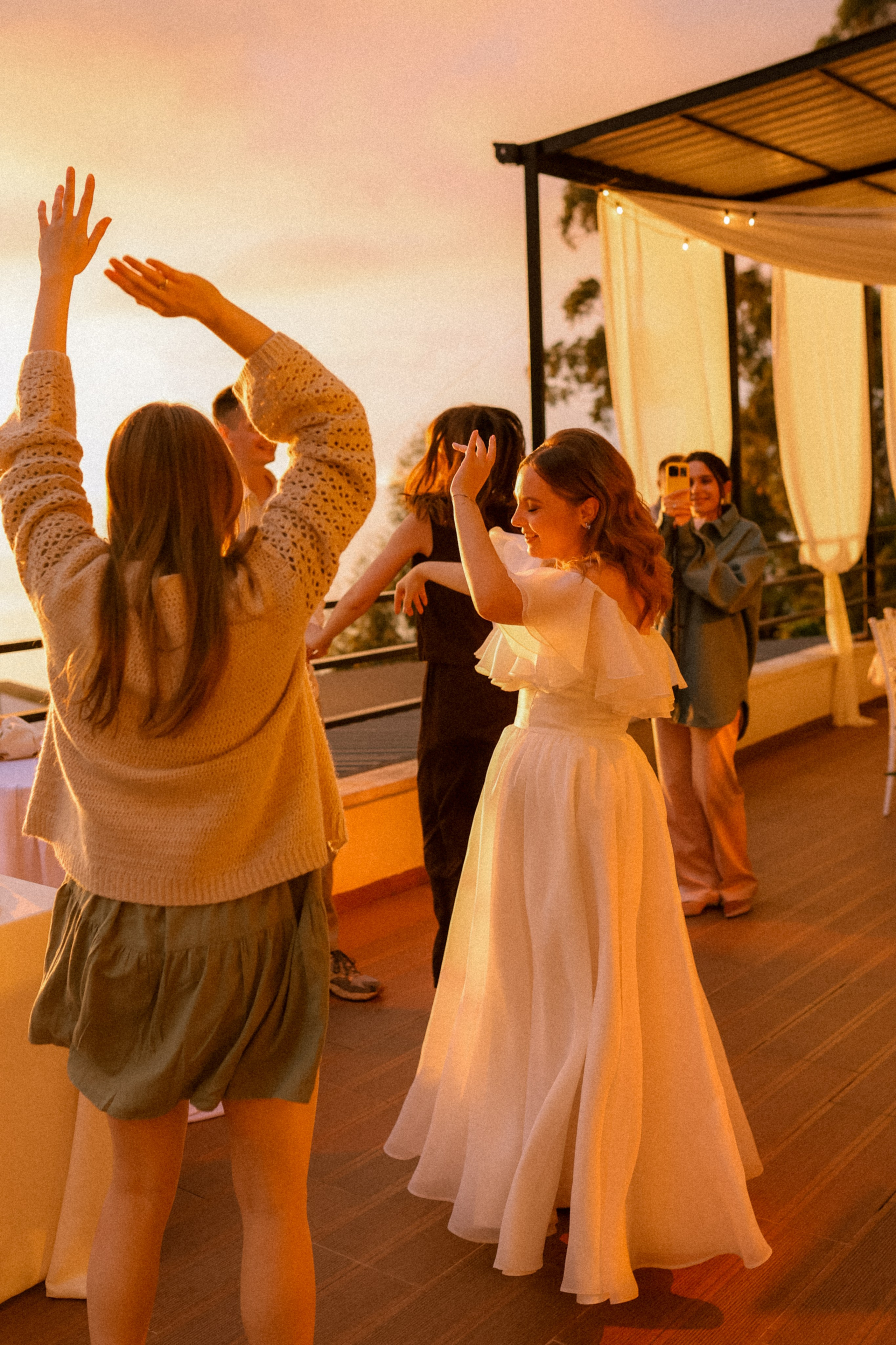 Villa. Свадебный, семейный и детский фотограф в Беларуси и за ее пределами