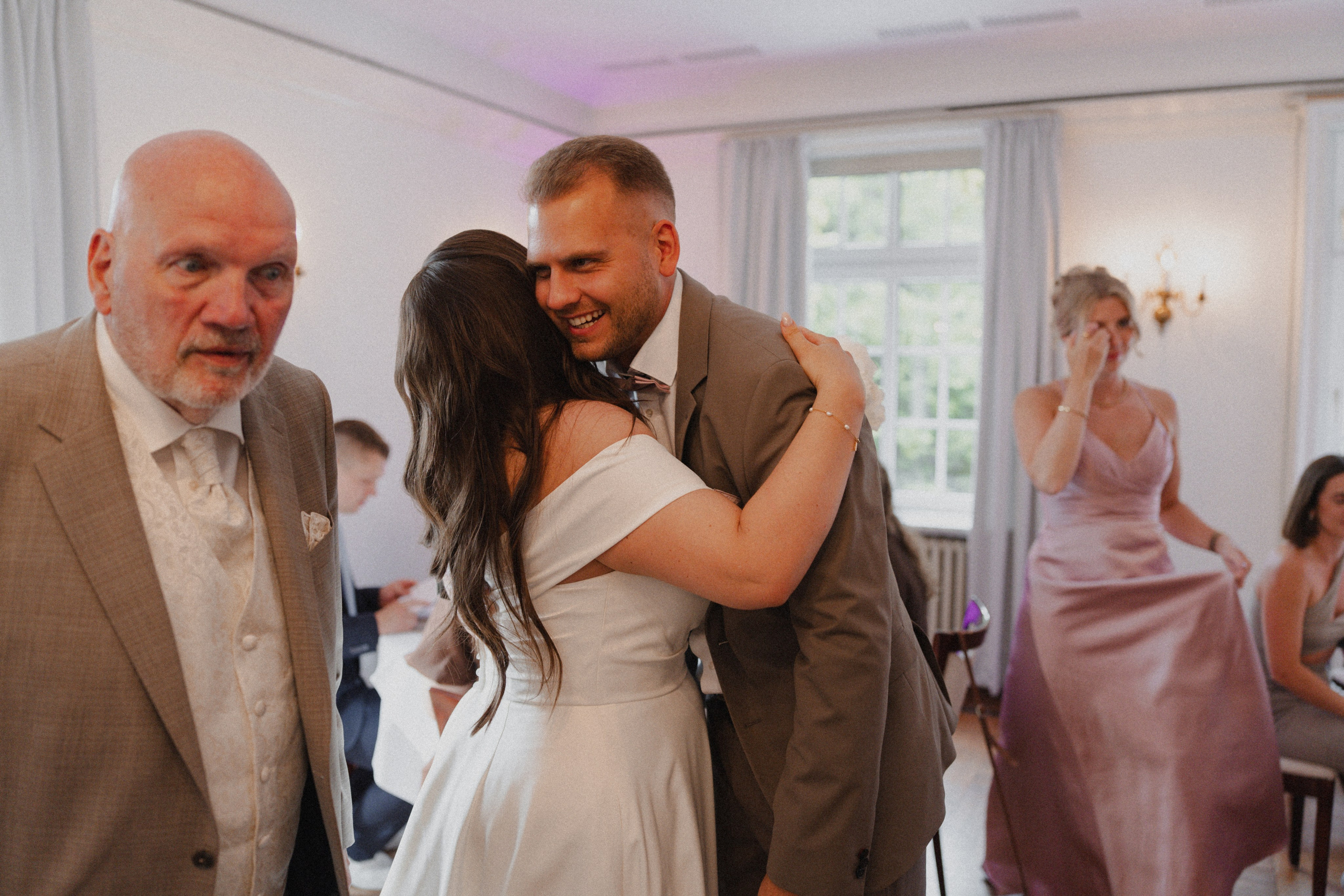 Jessica & Felix I Gesellschaft Harmonie Bochum. Hochzeitsfotografin Bochum | Halyna Reiche Fotografie NRW