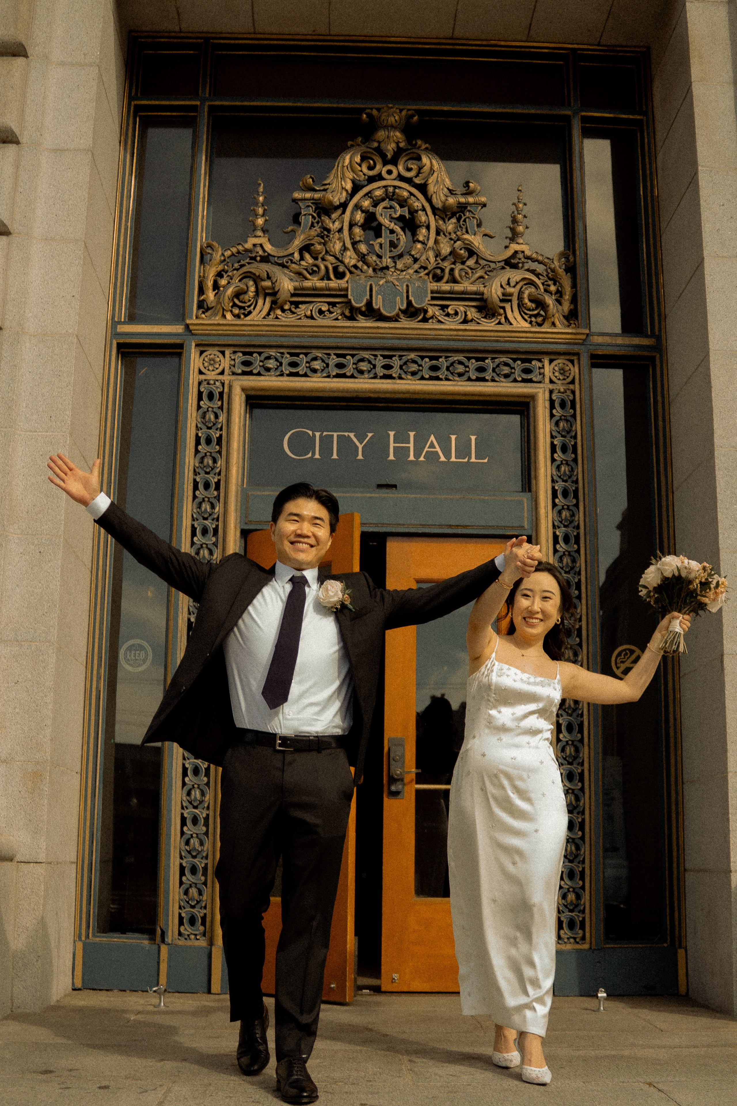 Elopement | City Hall. Sacramento & Bay Area Candid Photographer | photography_of.nadia