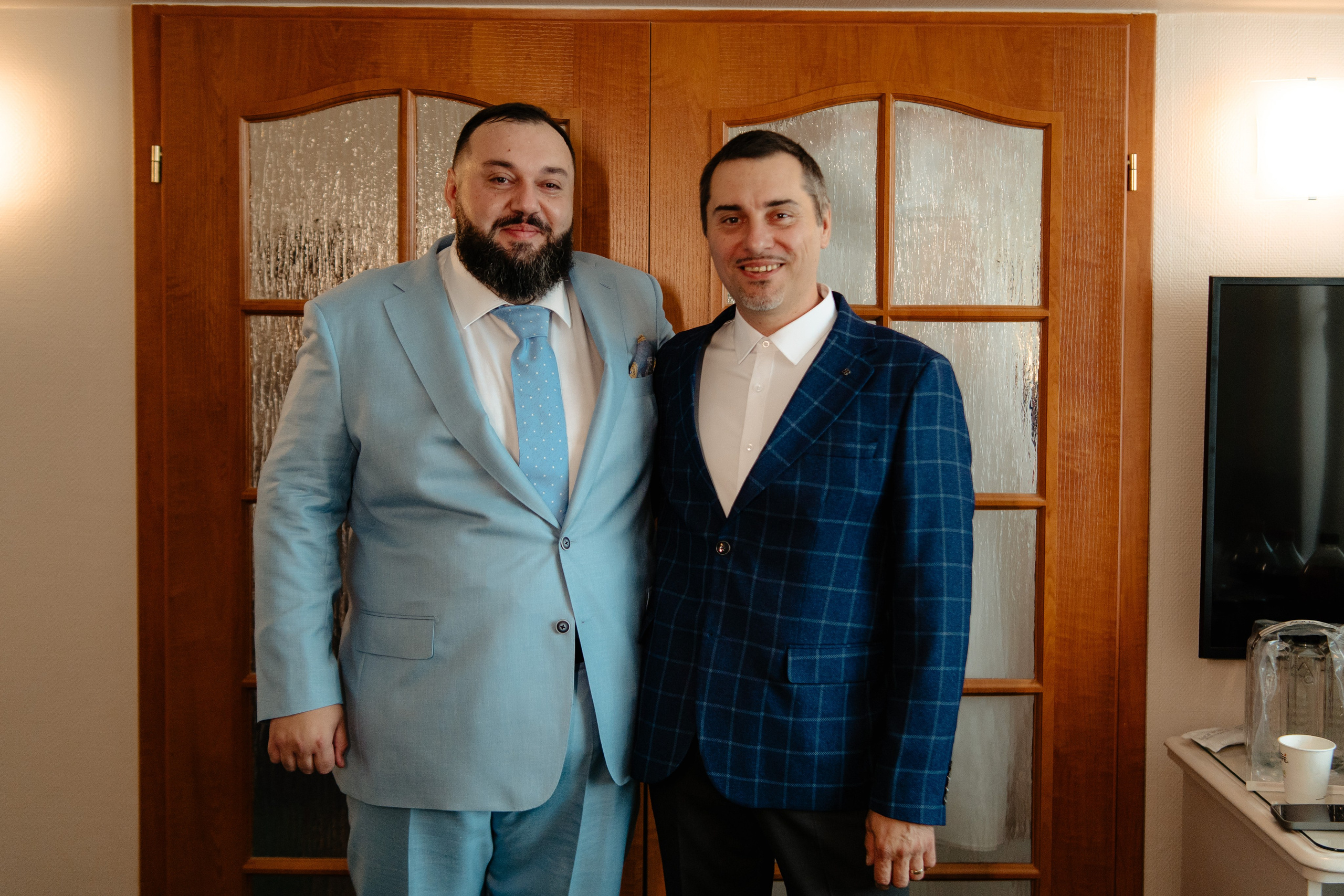 Alexandra + Andrei / Iasi. Foto-Video Nunta Iasi, Suceava, Bucuresti / Disponibilitate 2025 — 2026 — 2027