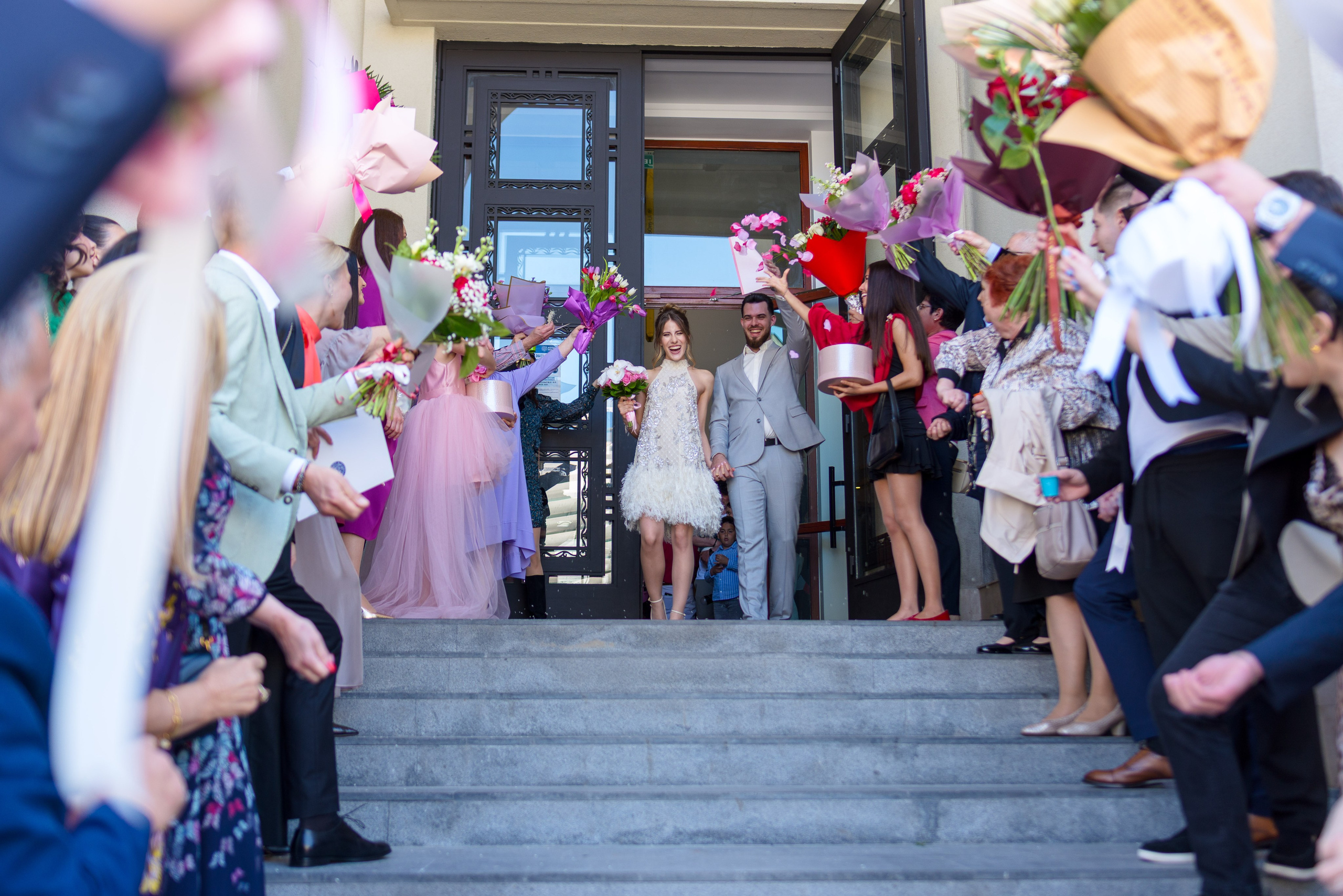 Cununie civilă piața Amzei. Wedding photographer from Bucharest Eugen Elisei