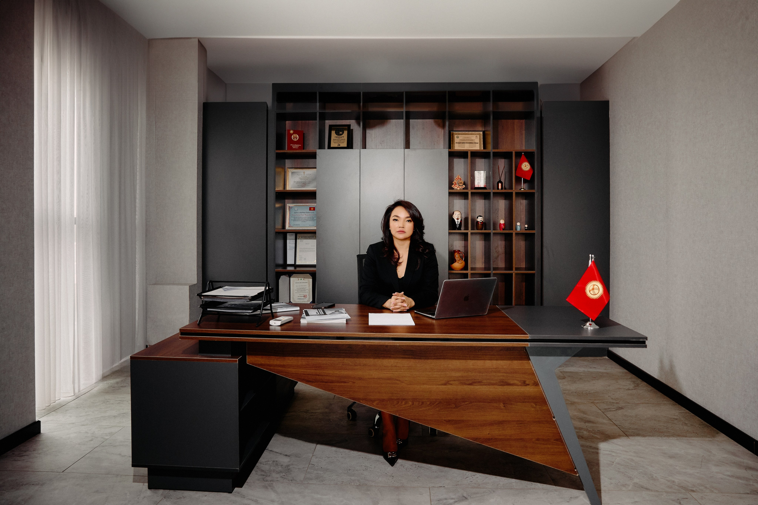 Рахат. Директор завода. Валерия Вартанова. Фотограф